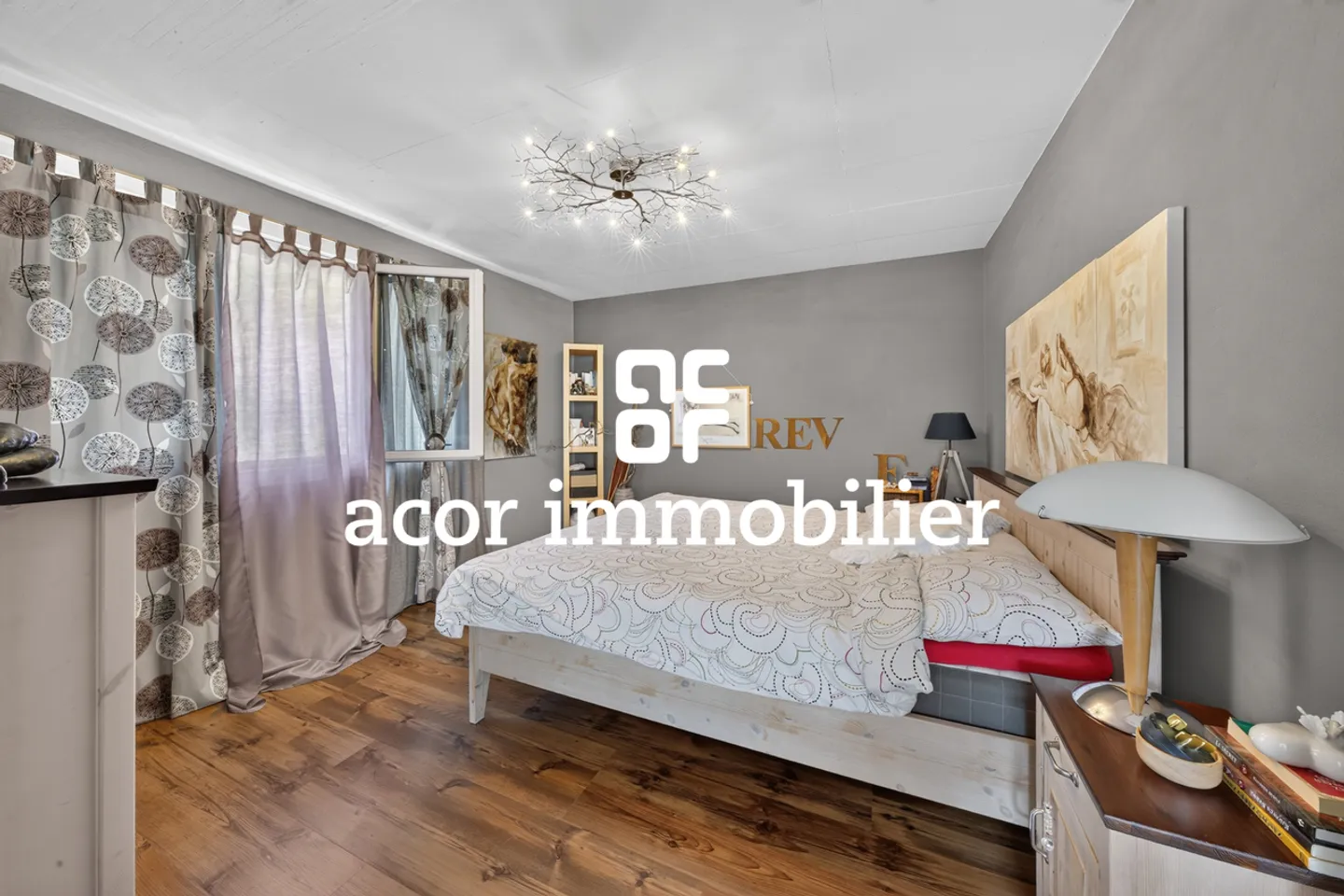 Charming 4-room apartment with panoramic view of the Vanils - Photo 8 of 10