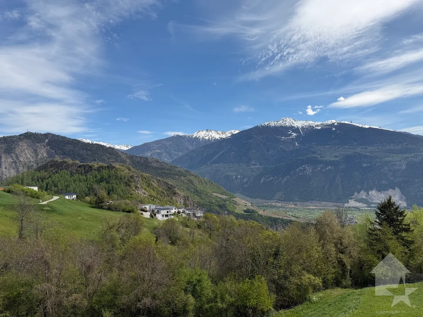 Wunderschöne 4,5-Zimmer-Wohnung mit Blick auf den Alpenbogen! - Foto 9 von 13