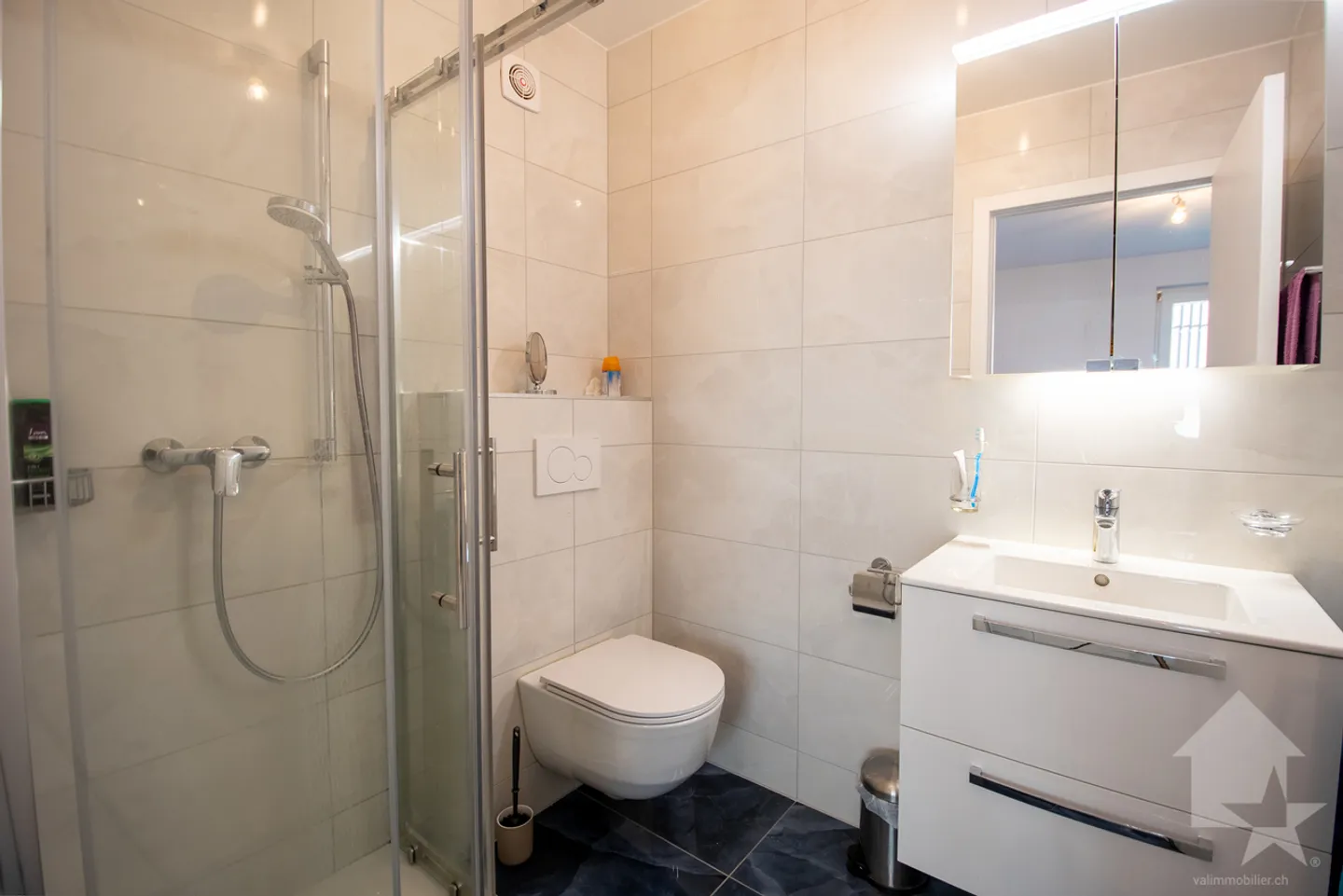Appartamento di 3,5 locali con terrazza e giardino - Foto 10 di 13