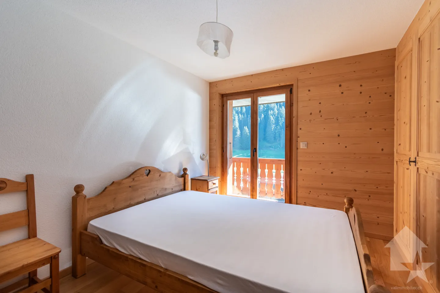 Prestigeträchtiges Chalet in Morgins - 4 Schlafzimmer, Studio und Garten - Foto 9 von 13