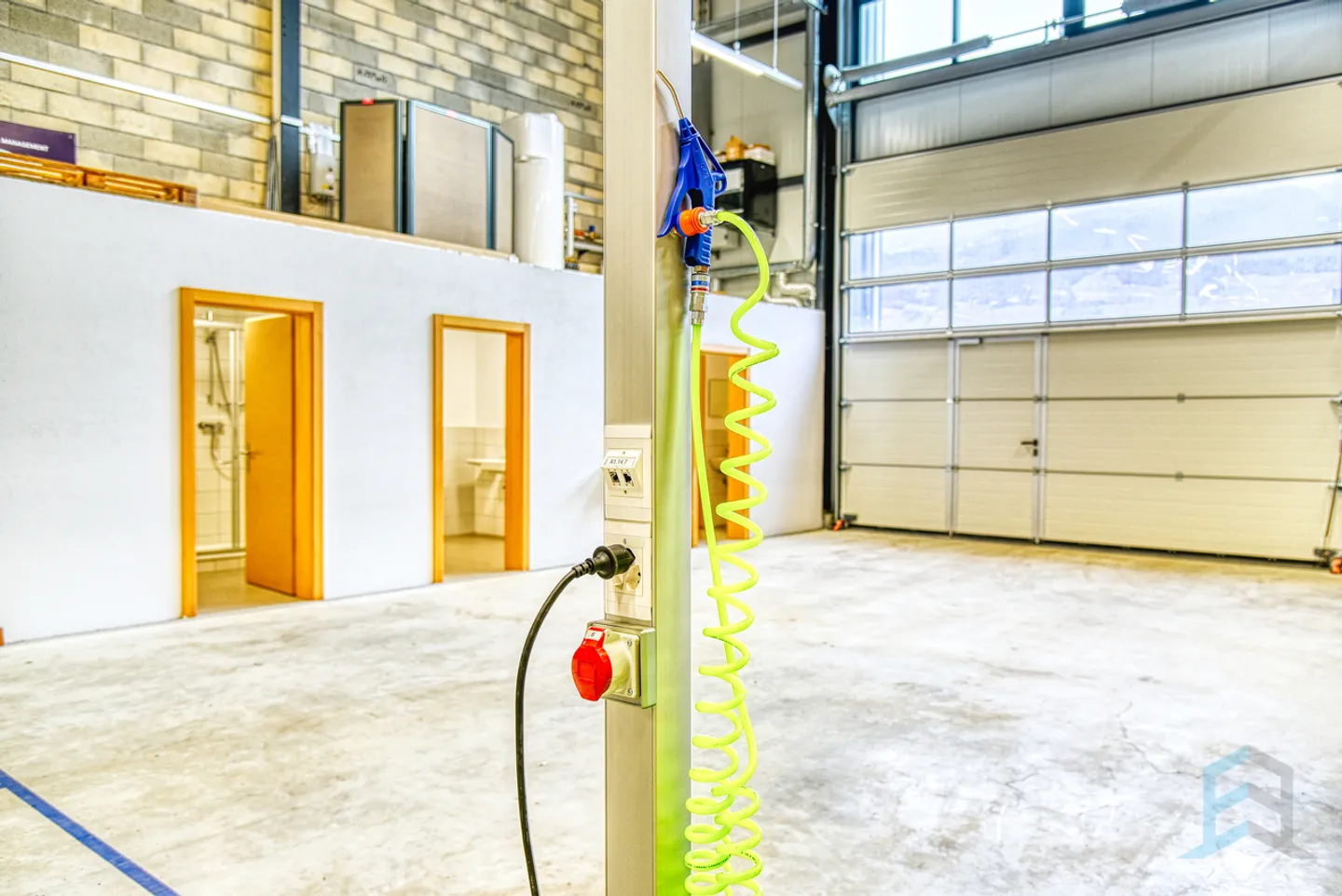 Halle industriale moderna a Daval - Foto 6 di 13