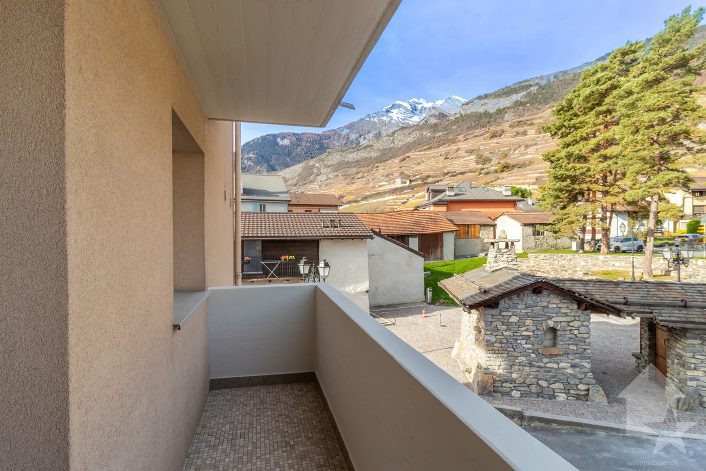 Spacieux appartement traversant 3.5 pièces idéalement situé - Foto 1 von 13