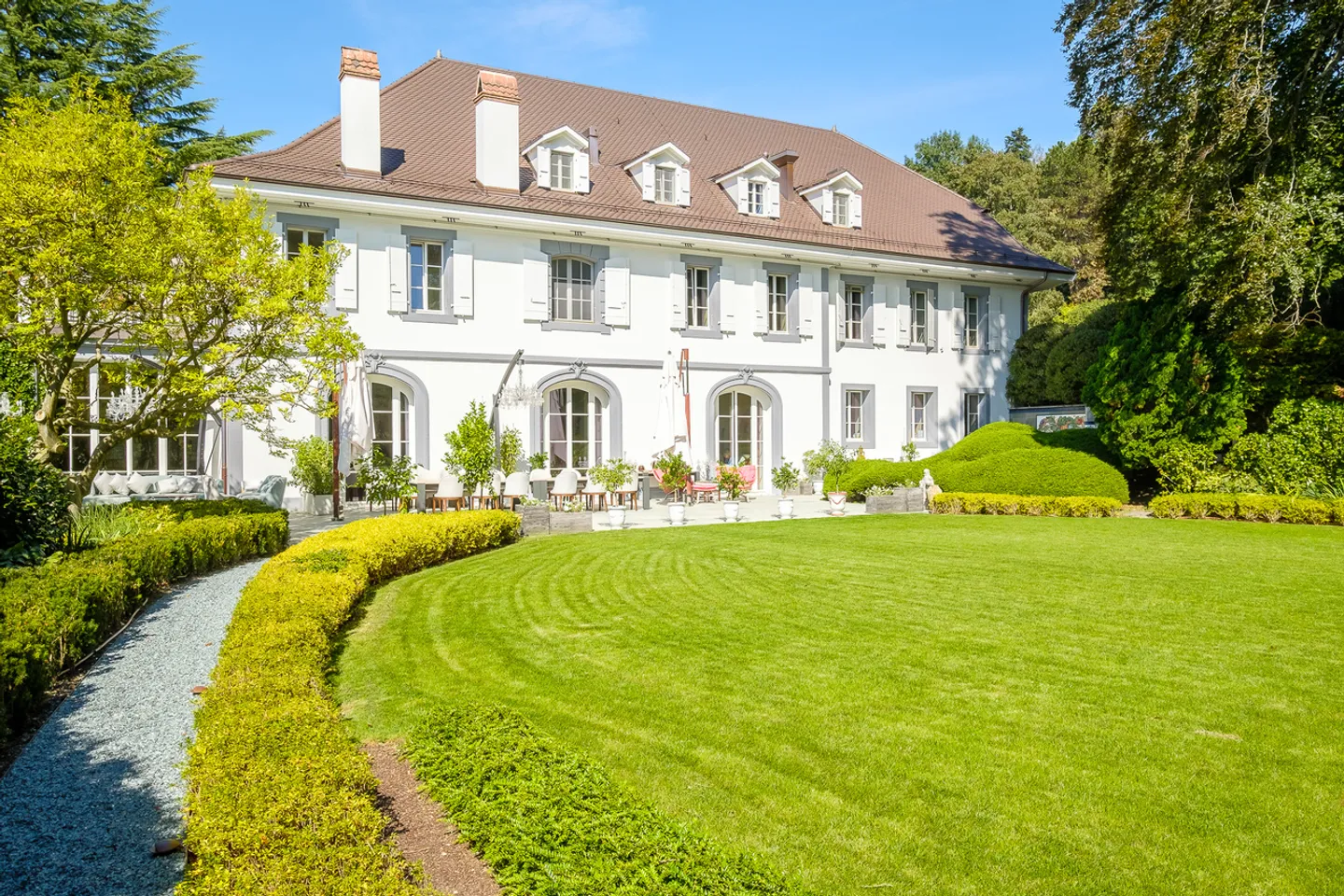 Somptueuse propriété du 19ème siècle aux portes de Lausanne - Photo 3 sur 13