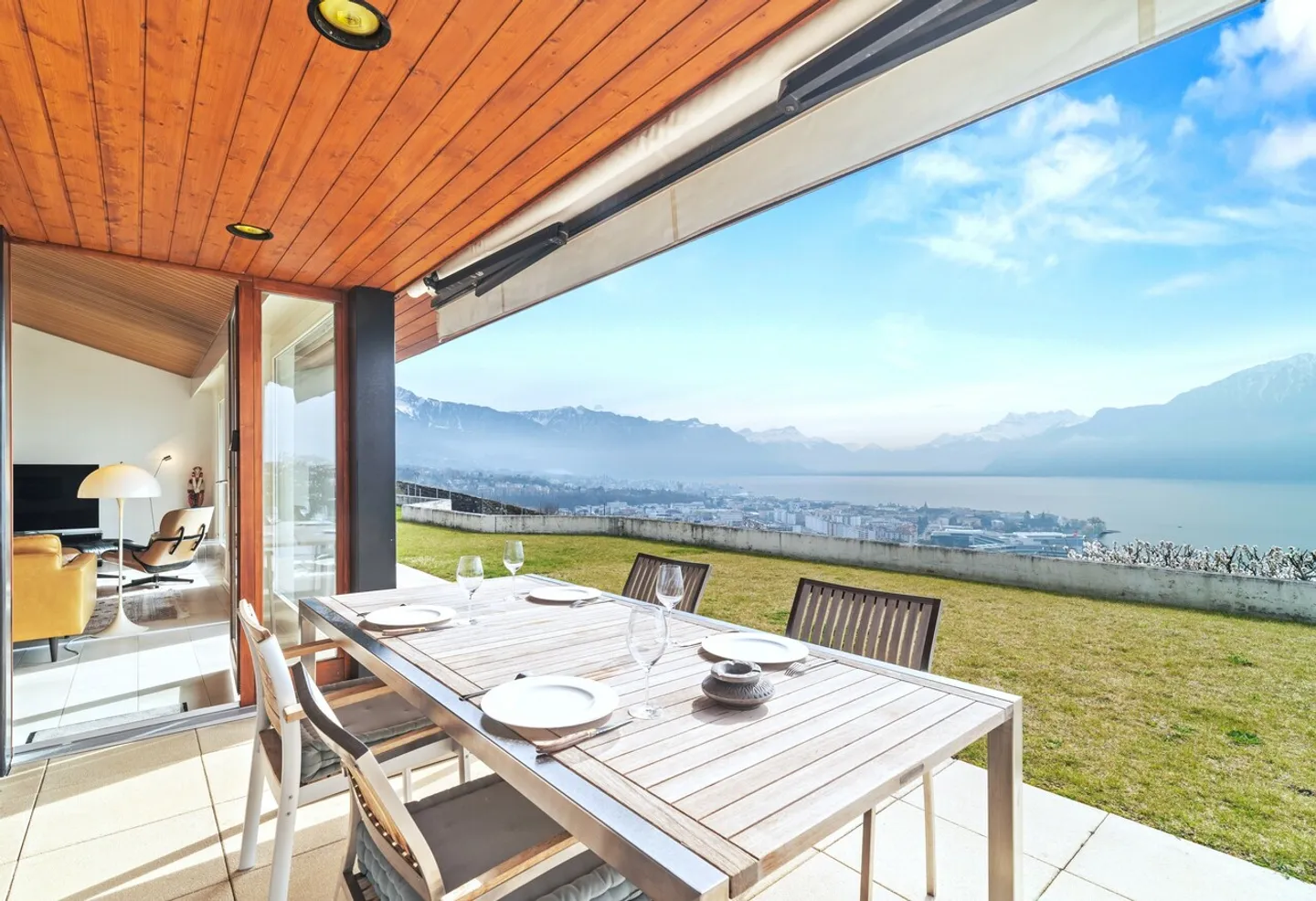 Rara villa d'architetto, vista spettacolare, vigne a Corseaux - Foto 7 di 13