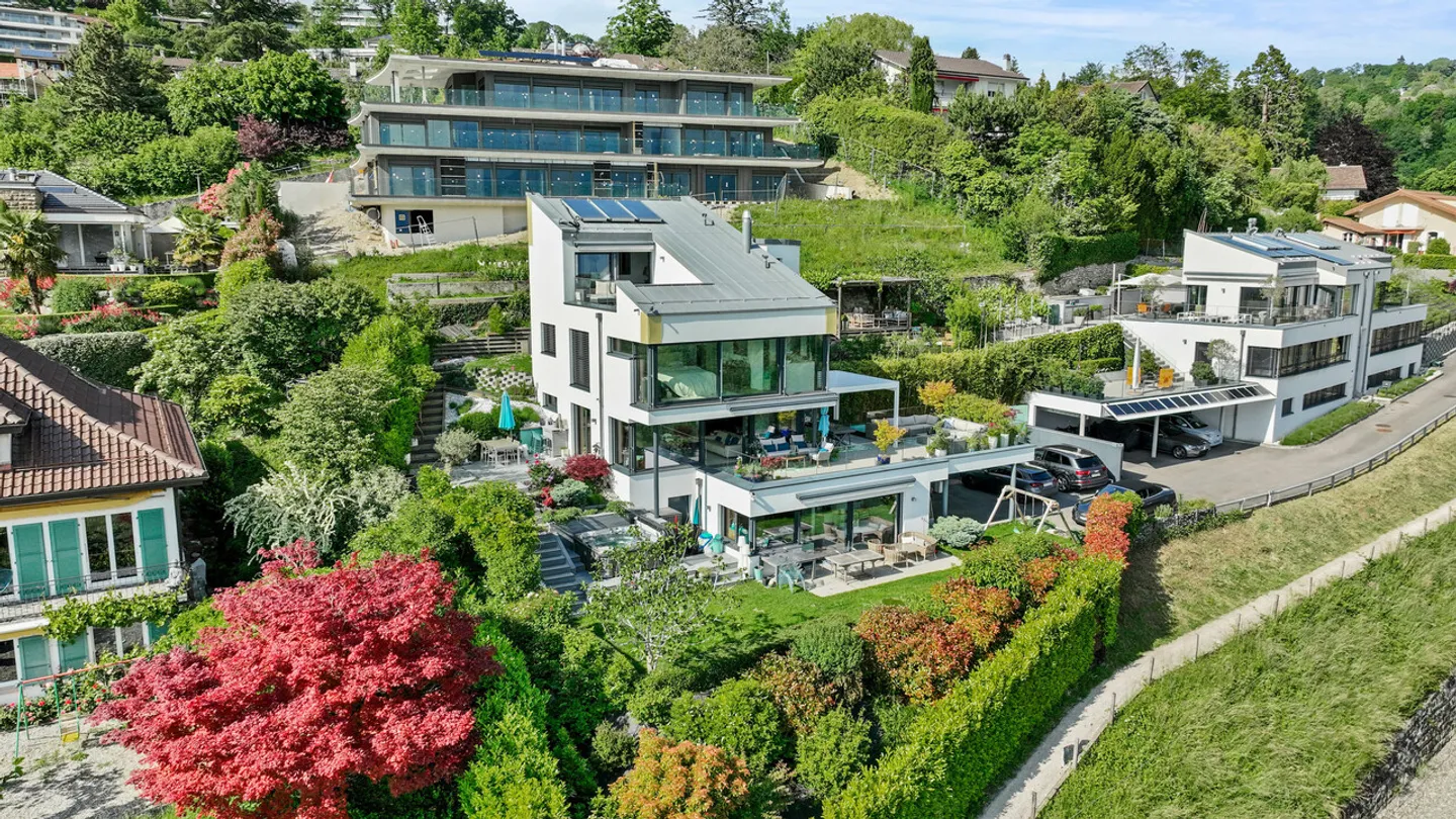 Belle propriété moderne avec vue panoramique à Lutry - Photo 2 sur 13