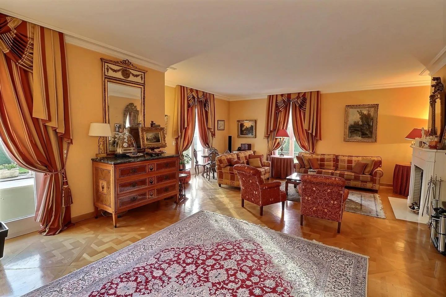 Very beautiful master property in a sought-after area of Lausanne. - Photo 3 of 13