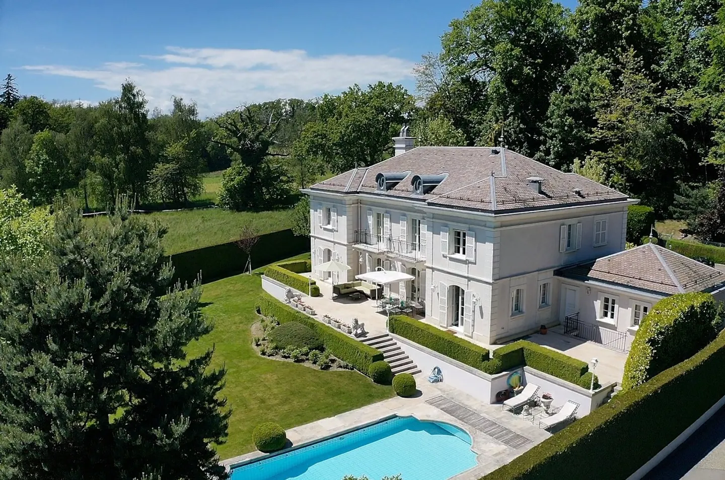 Very beautiful master property in a sought-after area of Lausanne. - Photo 13 of 13