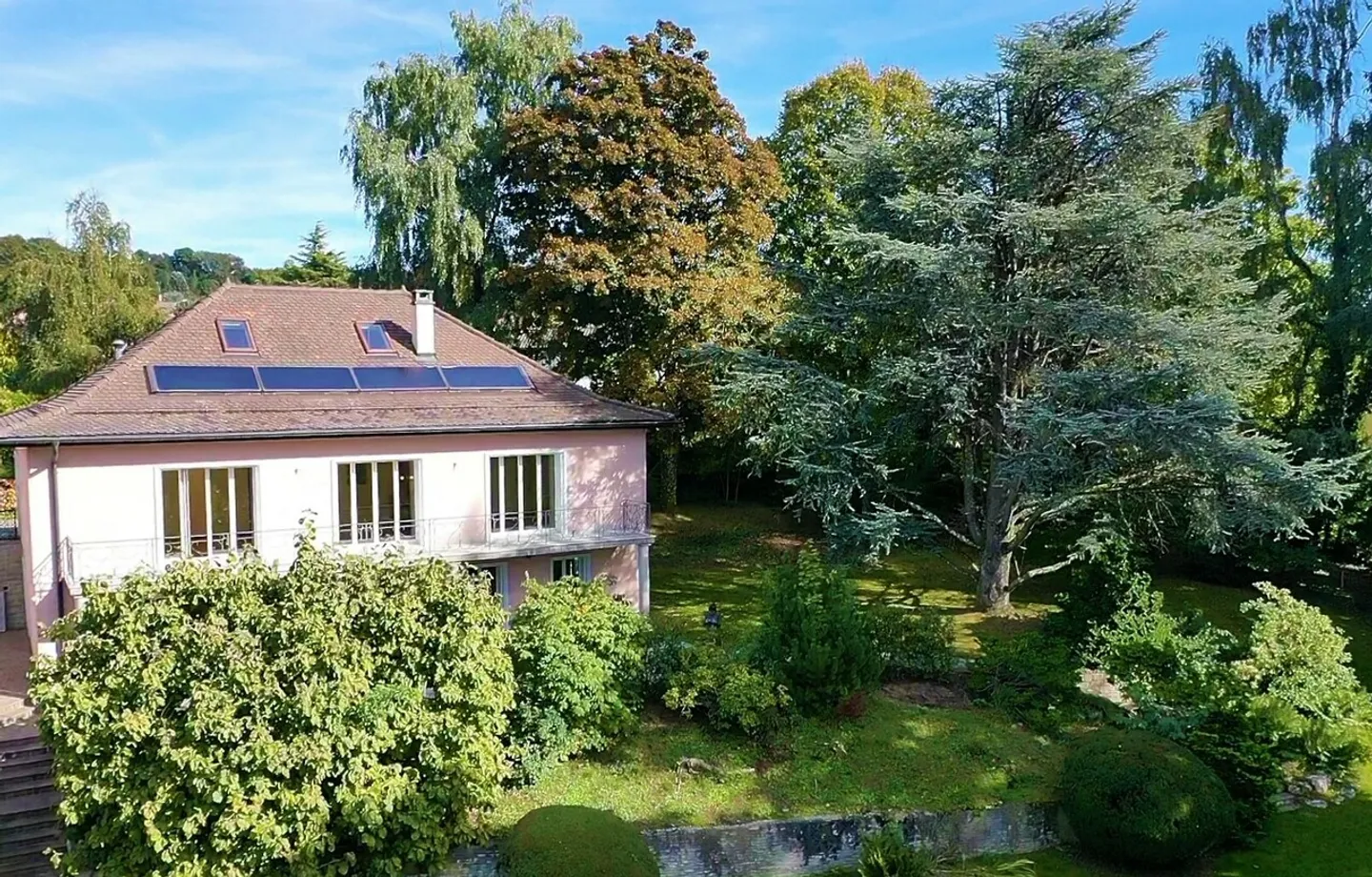 Bella casa familiare e spaziosa situata a Mont-sur-Lausanne - Foto 13 di 13
