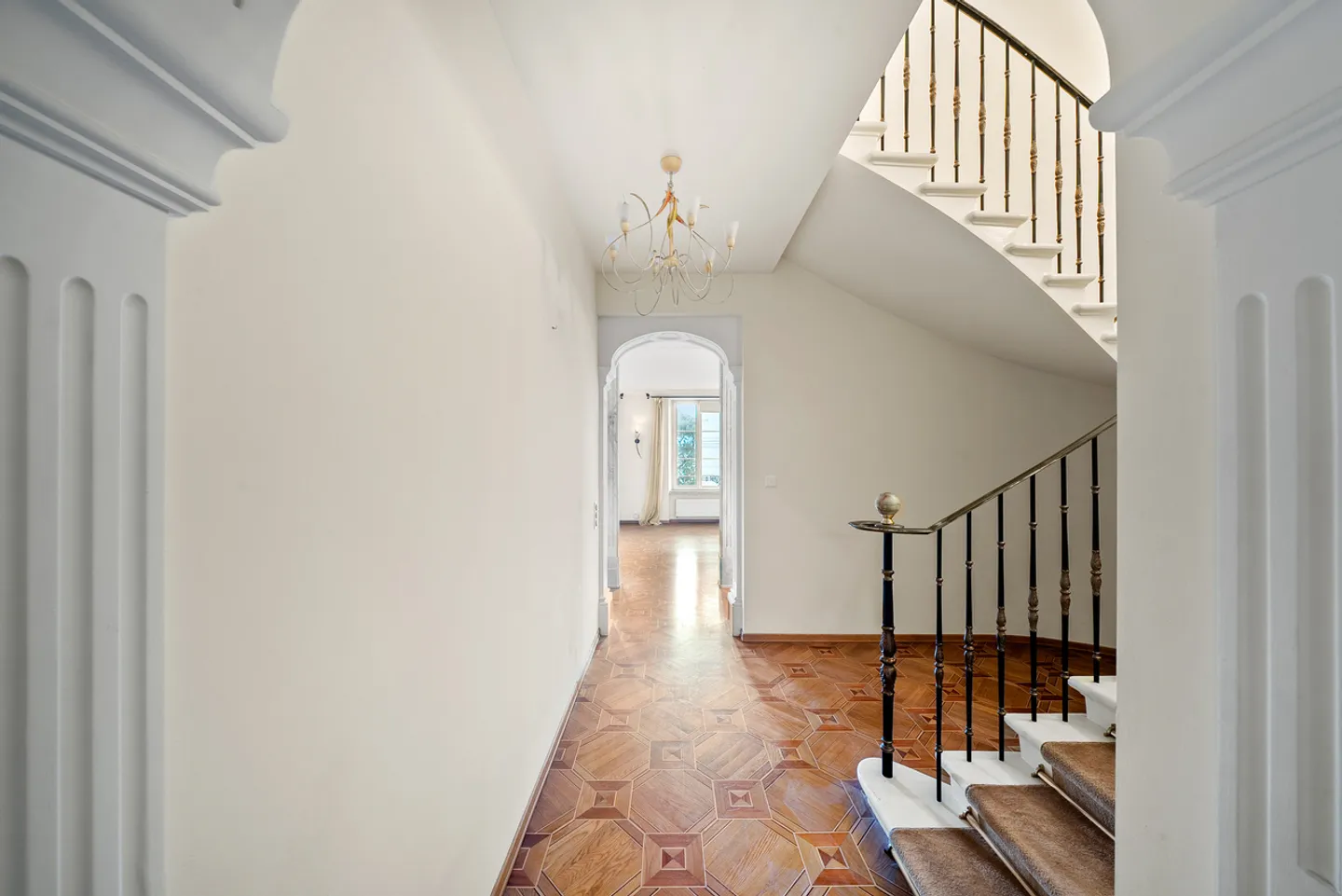 Bell'appartamento duplex con vista lago nel centro di Montreux - Foto 9 di 13