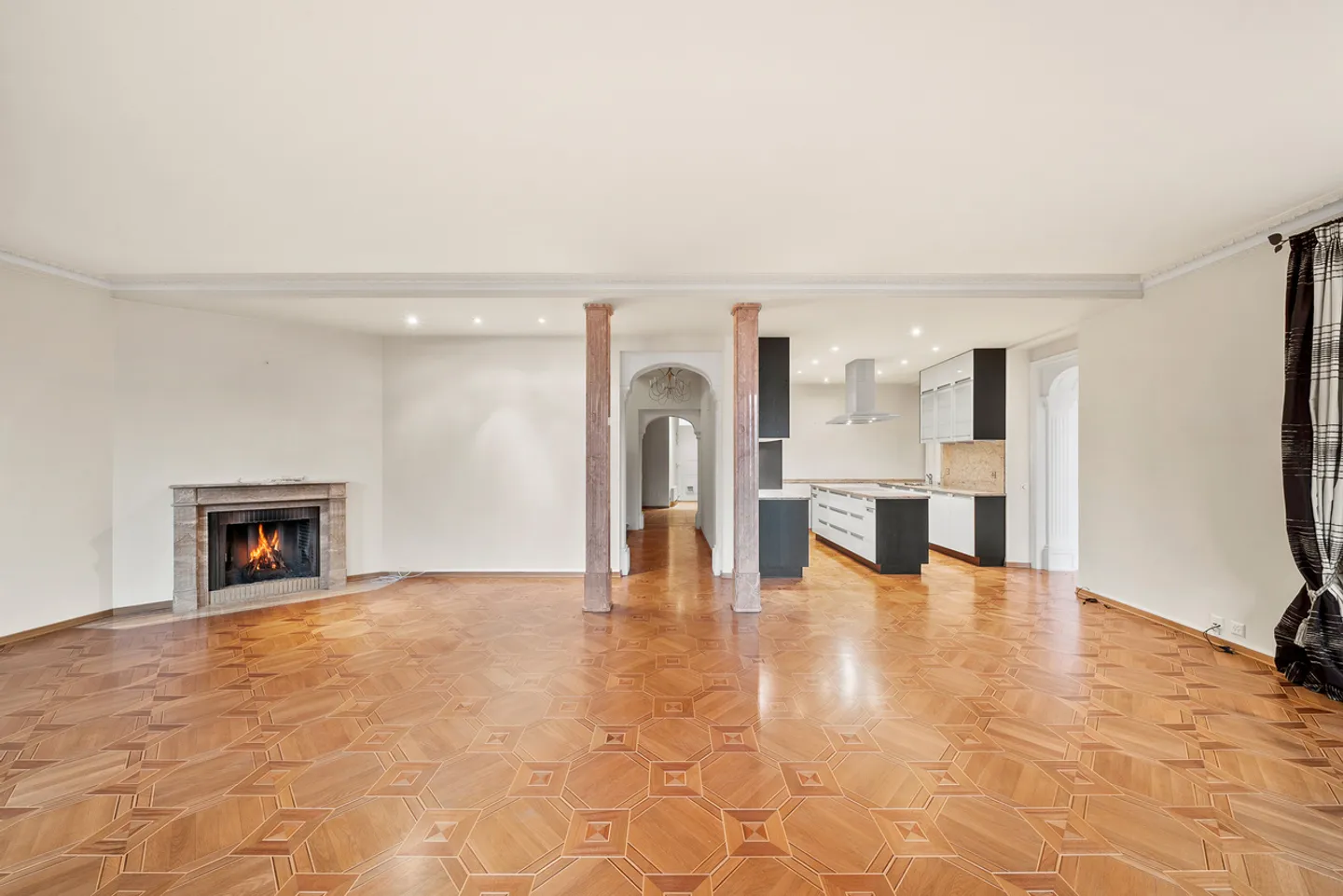 Bell'appartamento duplex con vista lago nel centro di Montreux - Foto 8 di 13