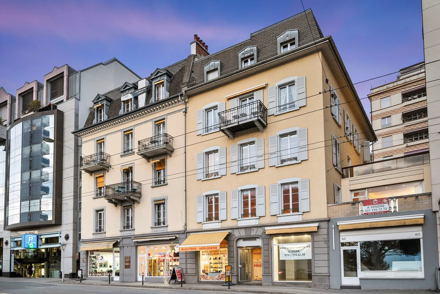 Bell'appartamento duplex con vista lago nel centro di Montreux - Foto 1 di 13