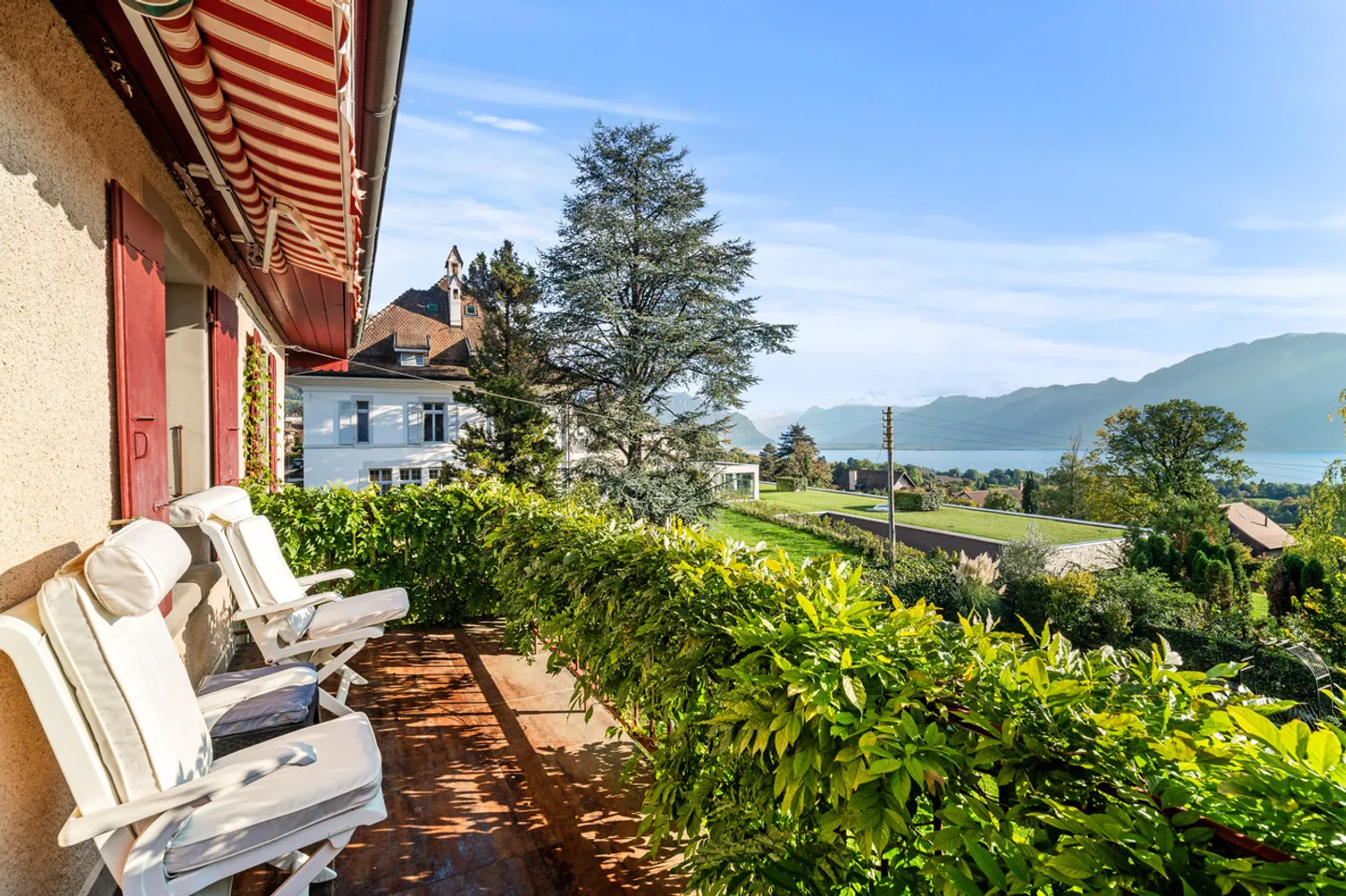 Bella casa vinicola ristrutturata nel cuore di St-Légier - Foto 3 di 13