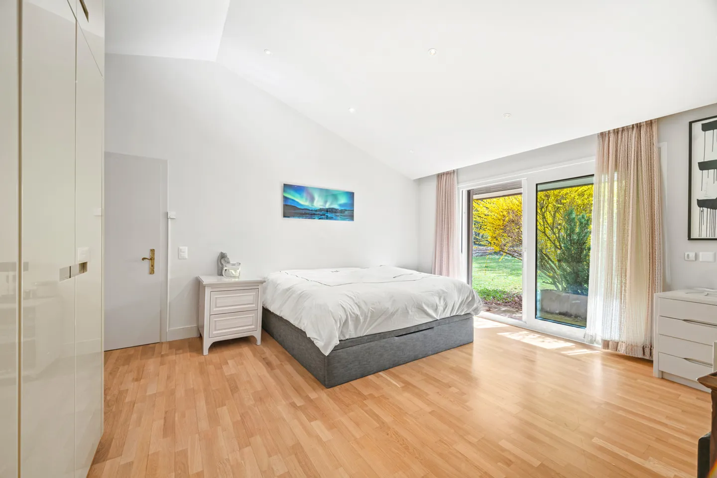 Wunderschönes Architektenhaus mit Pool in Lussy sur Morges - Foto 12 von 13