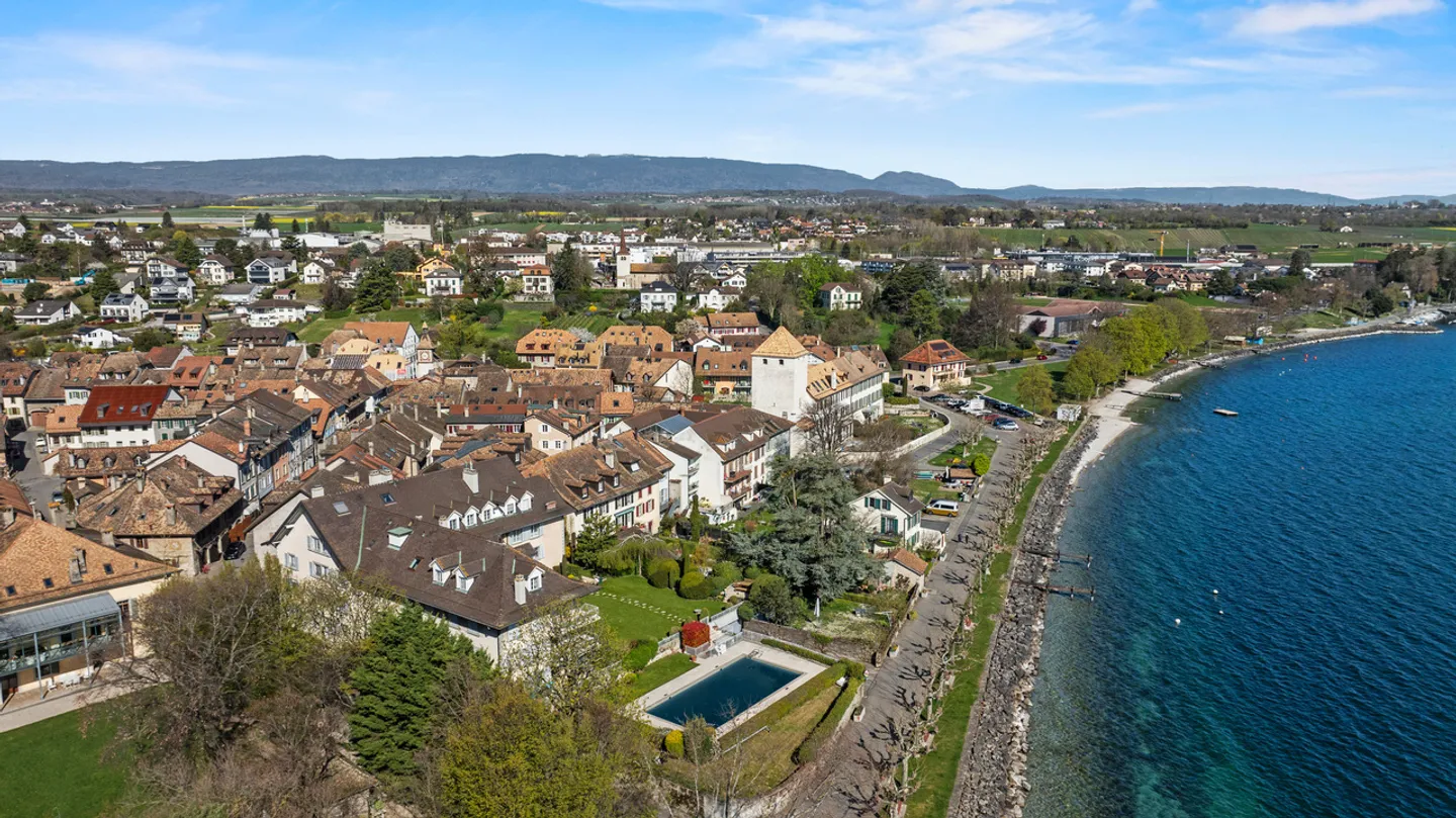 Emplacement exceptionnel pour cet attique de 3.5 pièces à St-Prex - Photo 11 sur 11