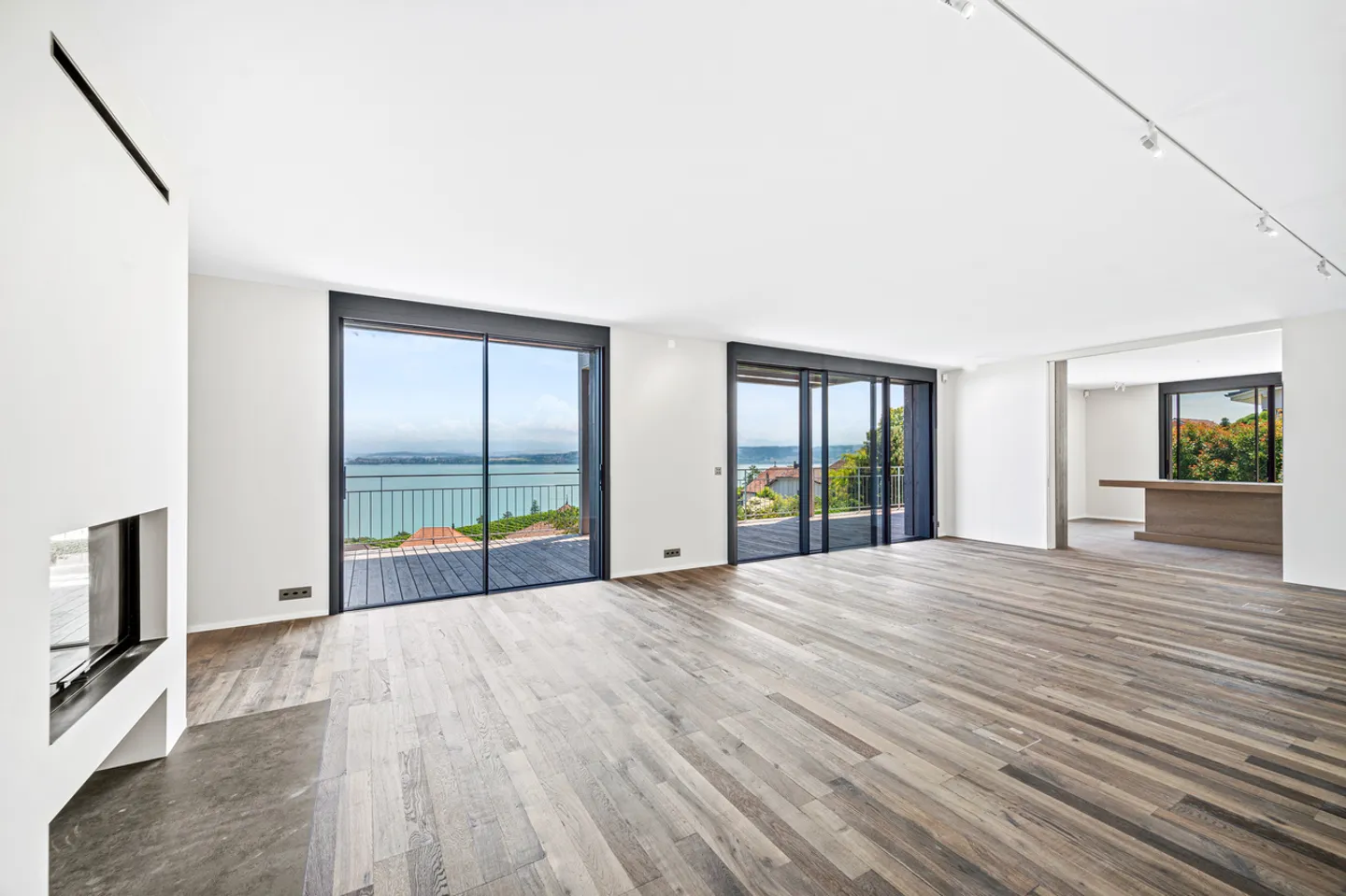Contemporary villa with lake view, vineyards and castle, Vaumarcus - Photo 6 of 13