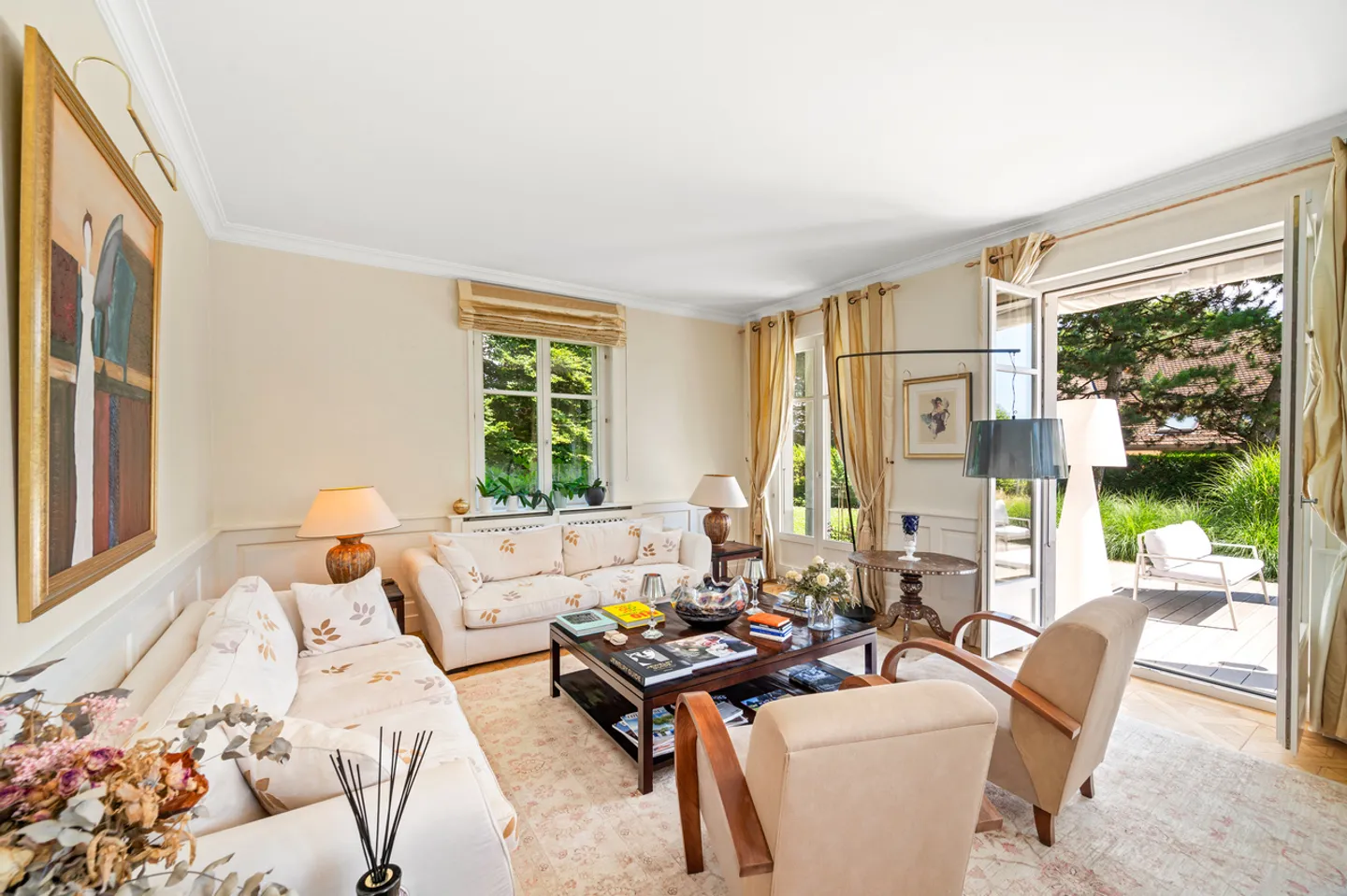 Elegant property with swimming pool in a green setting in Lausanne - Photo 9 of 13