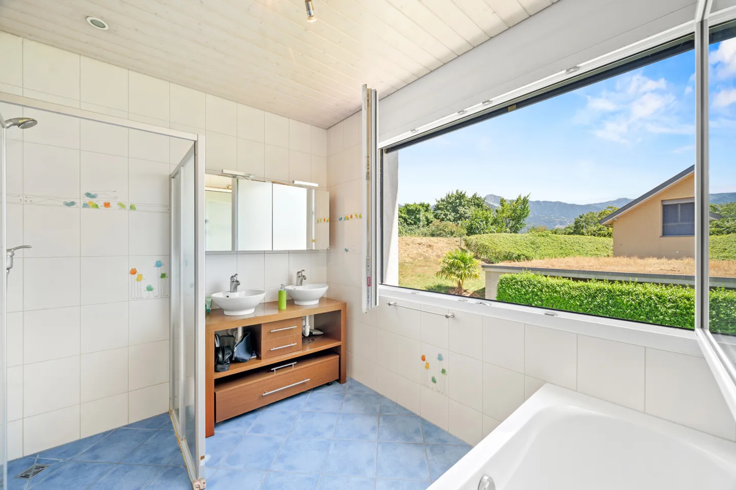Propriété moderne dans un quartier résidentiel à Saint-Légier - Photo 12 sur 13