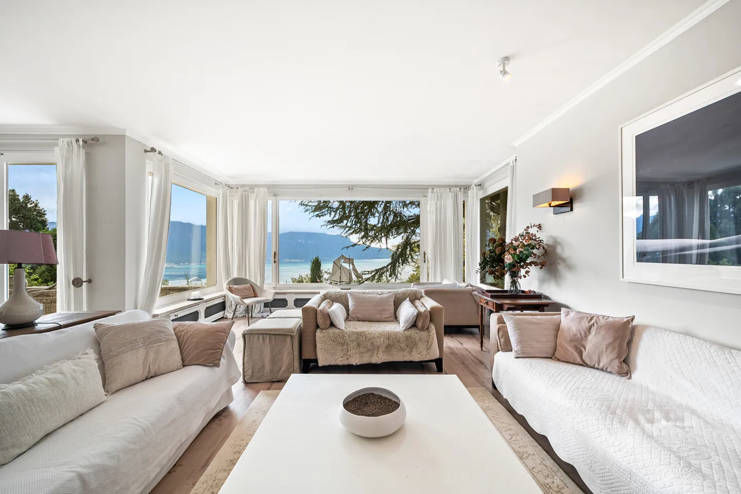 Wunderschönes Anwesen mit Pool, Panoramablick über Montreux - Foto 7 von 13