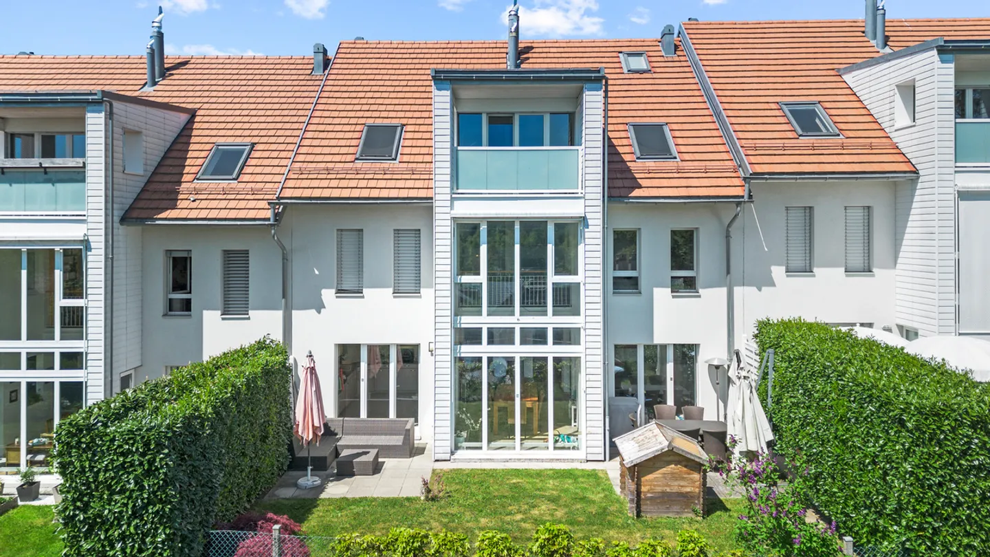 Très jolie townhouse de 190m2 à Epalinges - Photo 1 sur 9