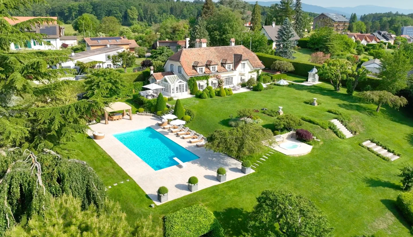 Magnifique domaine familial proche de Lausanne - Photo 1 sur 10