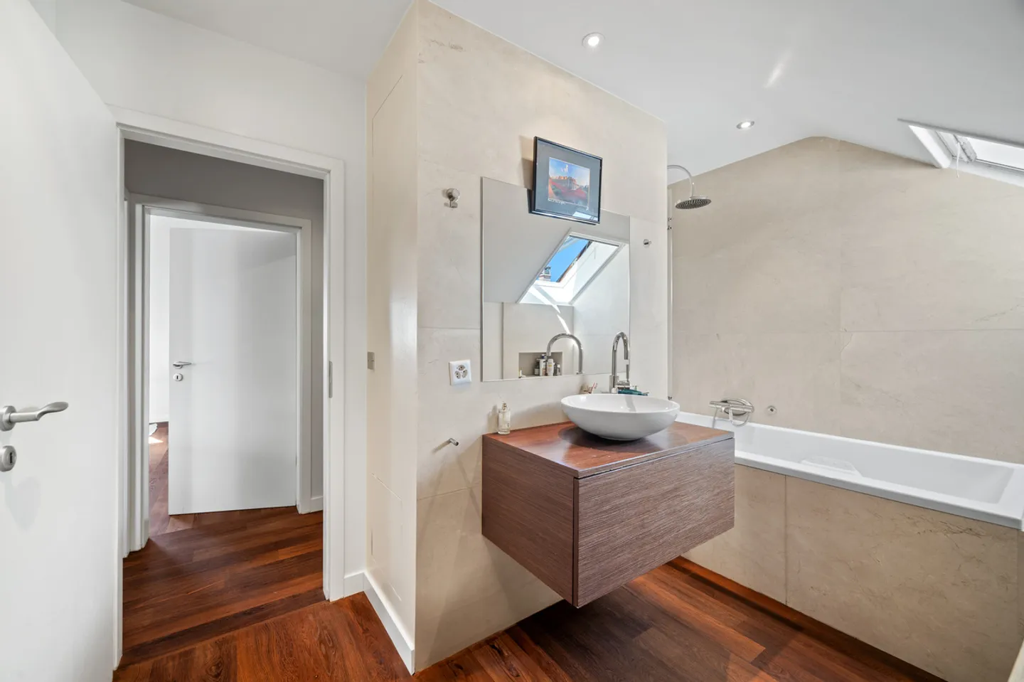 Piacevole villa familiare con piscina, vista lago, riva sinistra - Foto 13 di 13