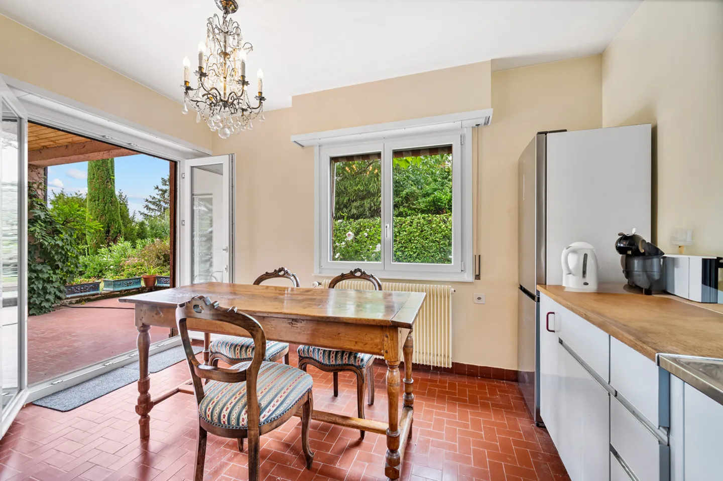 Casa indipendente, posizione ideale a Pully - Foto 3 di 13