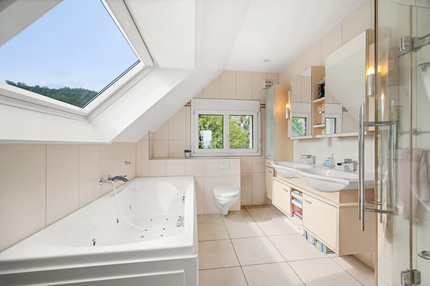 Casa di charme con vista sul lago e sul Monte Bianco, ad Arzier-le-muids - Foto 8 di 13