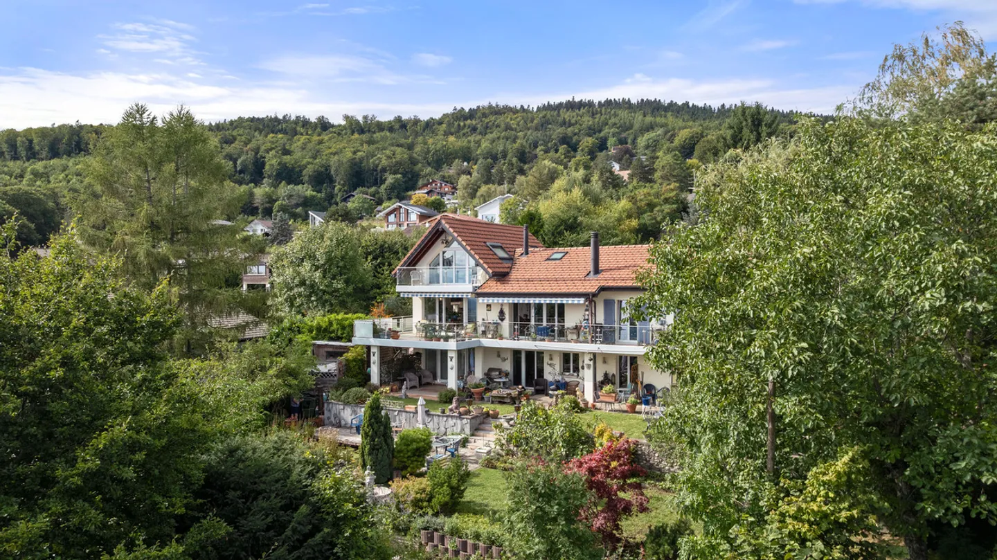 Casa di charme con vista sul lago e sul Monte Bianco, ad Arzier-le-muids - Foto 1 di 13