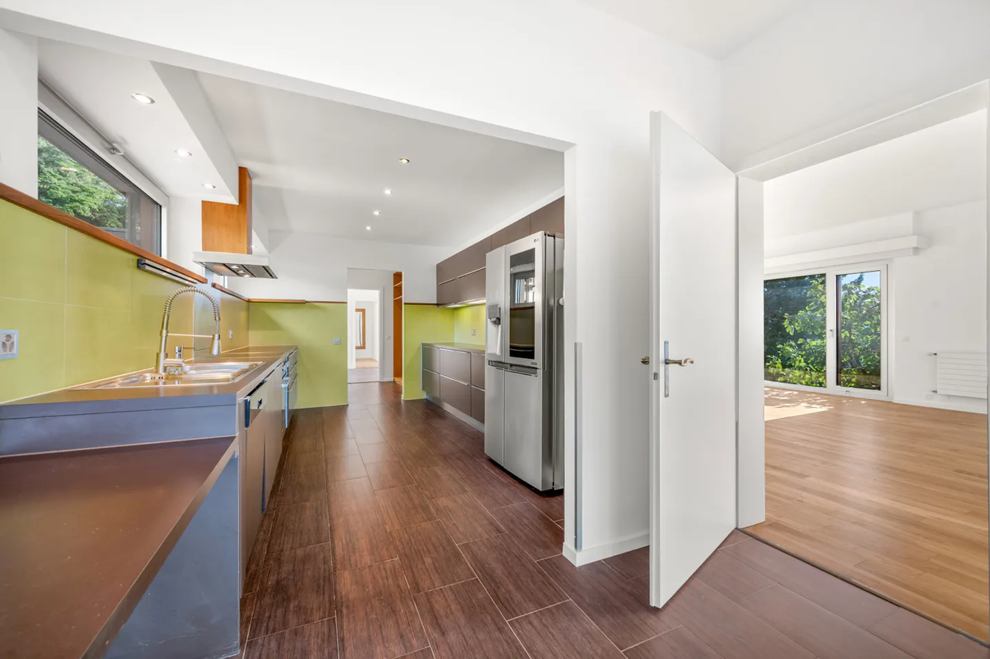 Zeitgenössisches, renoviertes Anwesen mit Panoramablick in Chernex - Foto 7 von 13