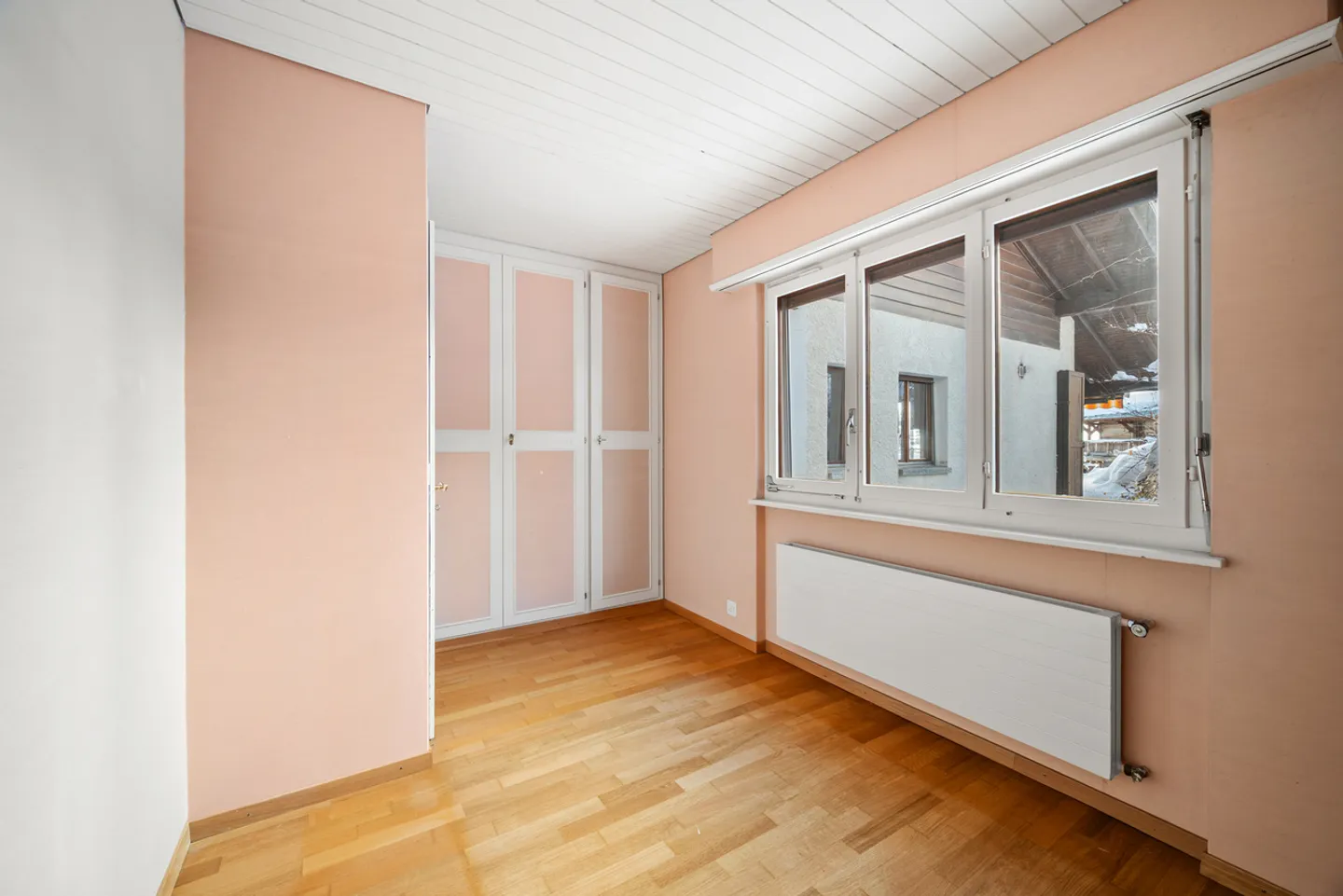 Chalet avec vue sur les Alpes et potentiel exceptionnel - Photo 7 sur 13