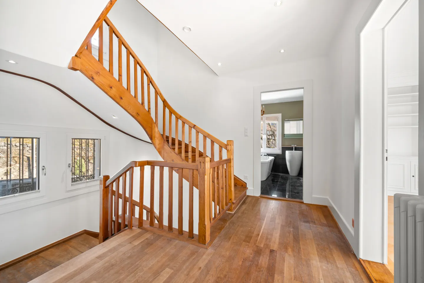 Affascinante proprietà dei primi del '900 in una zona tranquilla a Corseaux - Foto 11 di 13