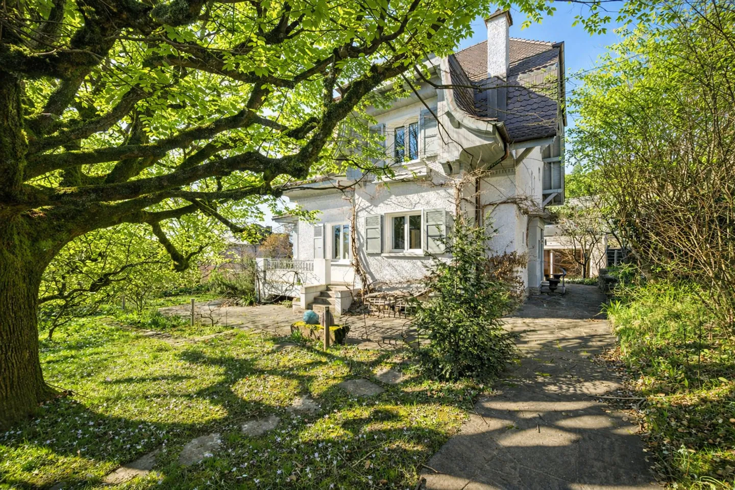 Affascinante proprietà dei primi del '900 in una zona tranquilla a Corseaux - Foto 3 di 13