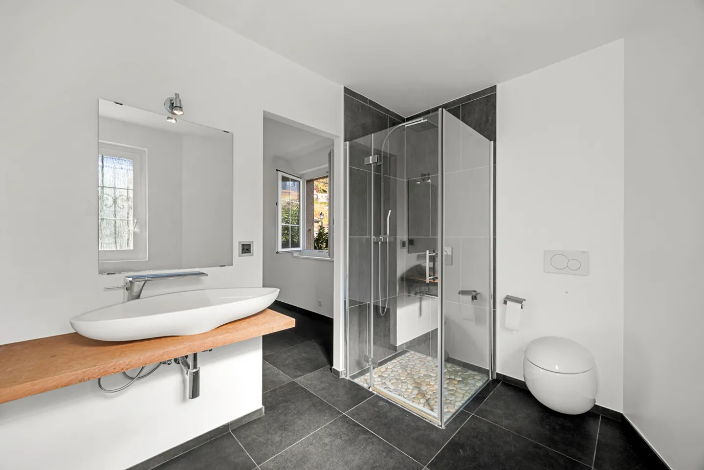 Very beautiful villa with panoramic view in Grandvaux - Photo 9 of 13