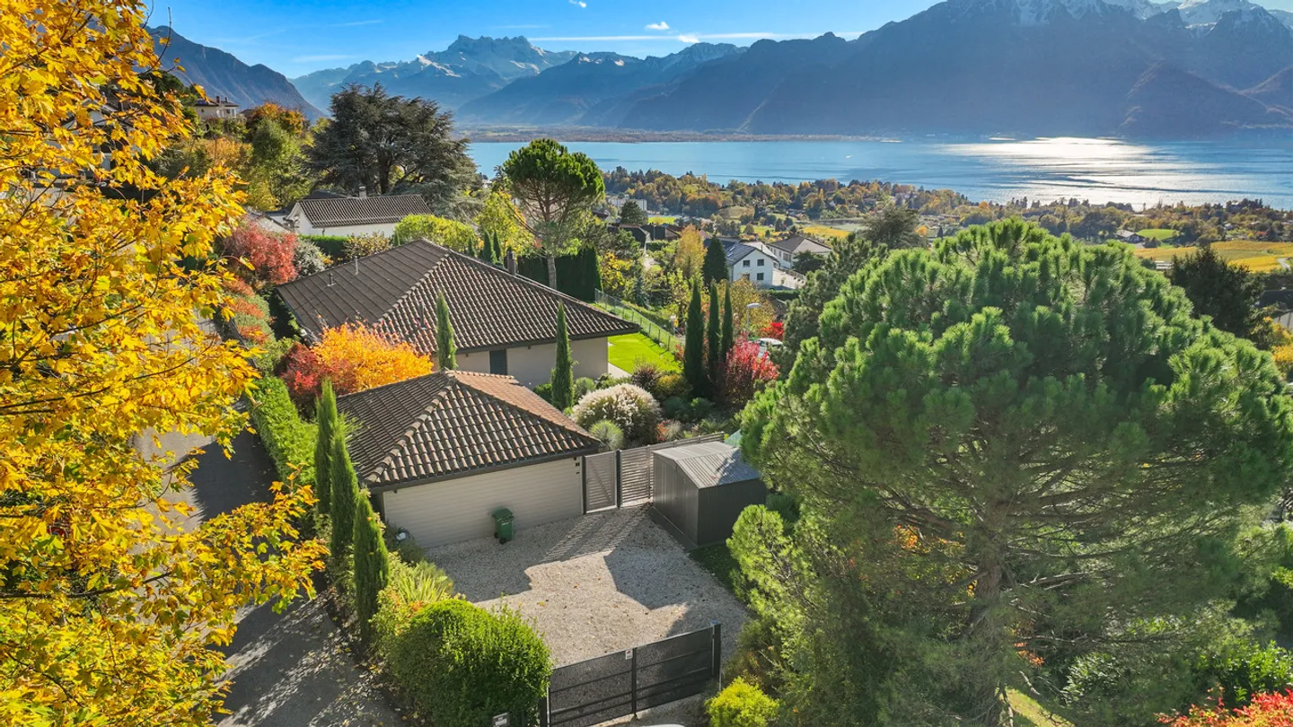 Wunderschöne ebenerdige Villa mit Panoramablick in Blonay - Foto 1 von 13