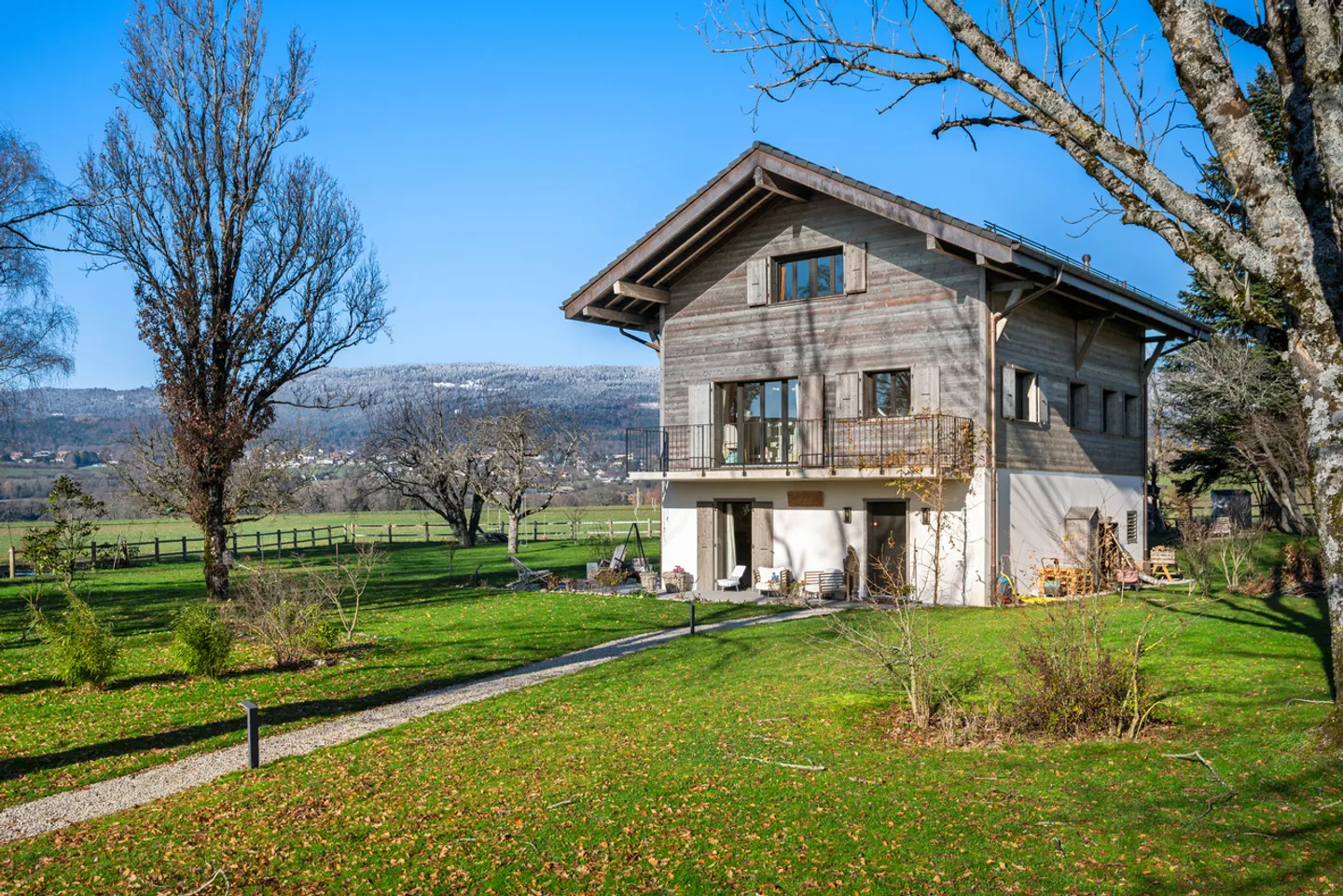Charmantes Haus inmitten der Natur in Burtigny - Foto 1 von 13