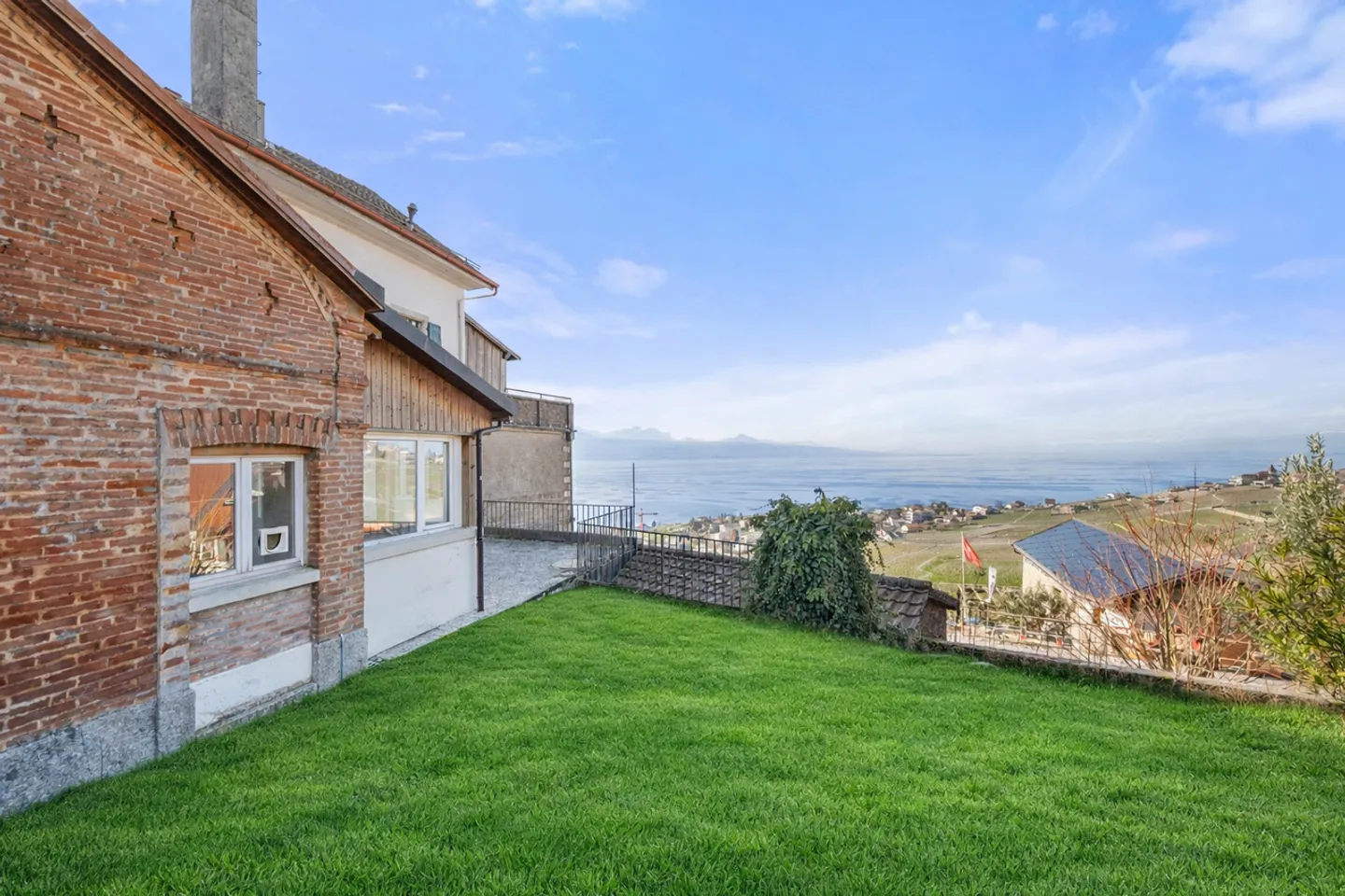 Exceptional building with 3 apartments and panoramic view, Lavaux - Photo 10 of 13