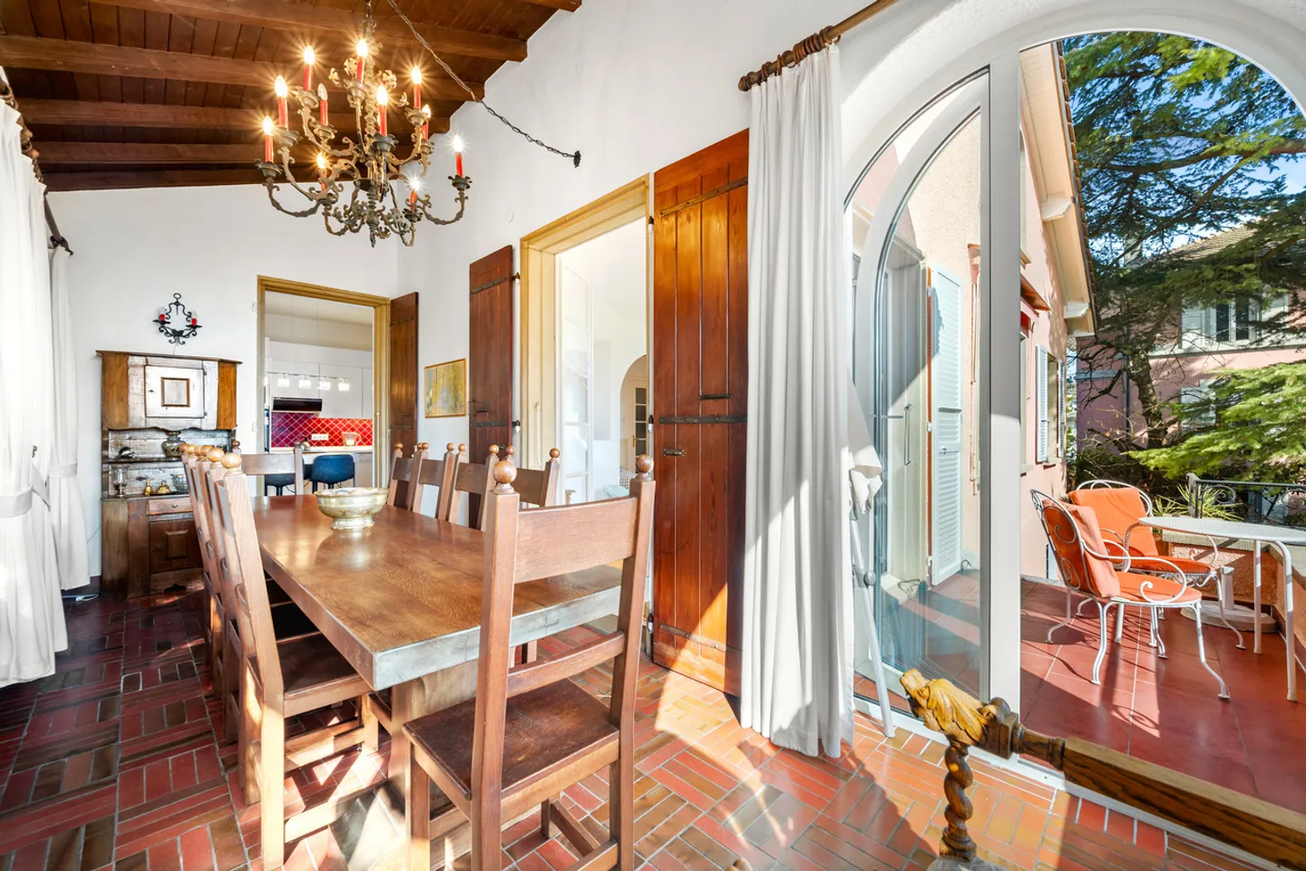 Raffinata proprietà in stile mediterraneo con vista lago a Pully - Foto 13 di 13