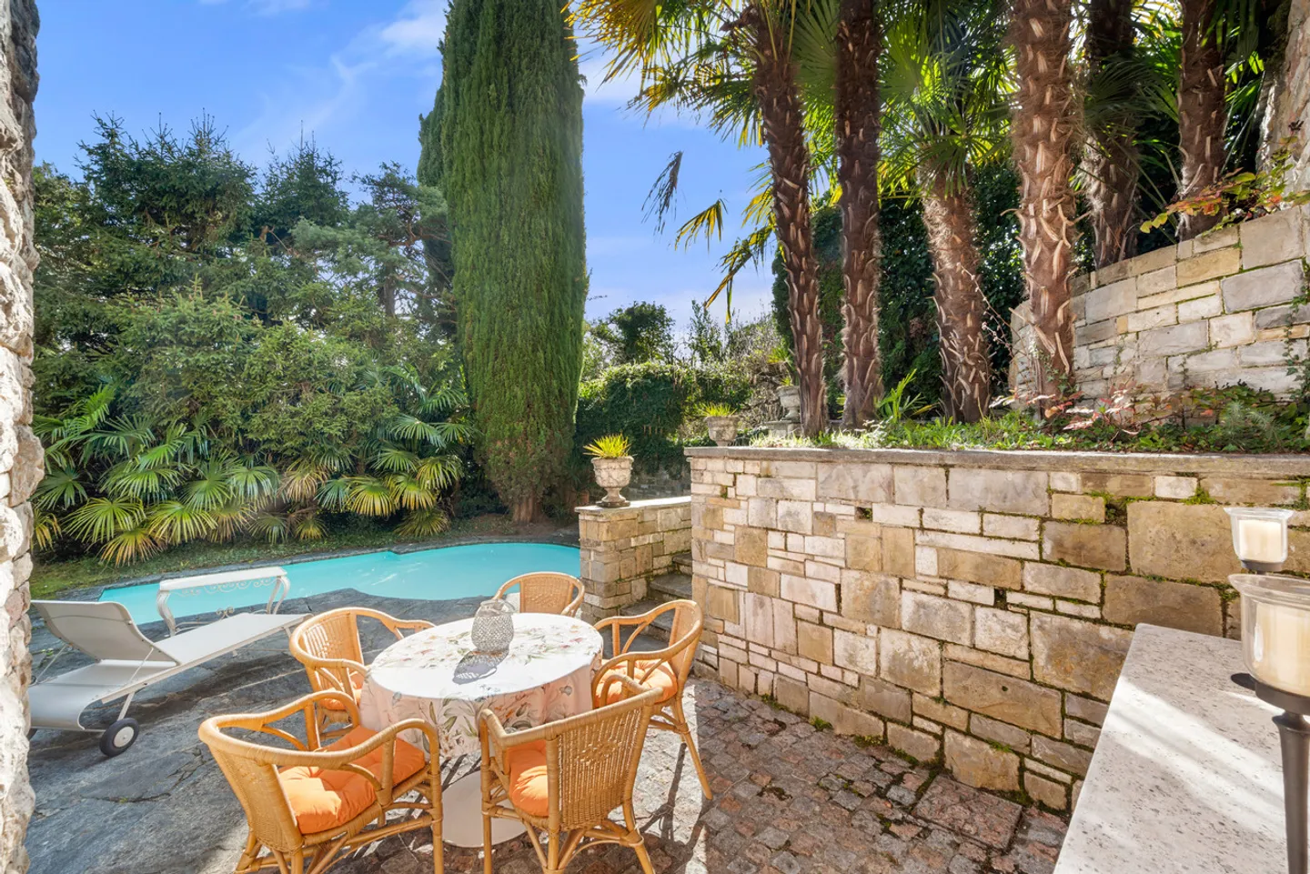 Raffinata proprietà in stile mediterraneo con vista lago a Pully - Foto 3 di 13