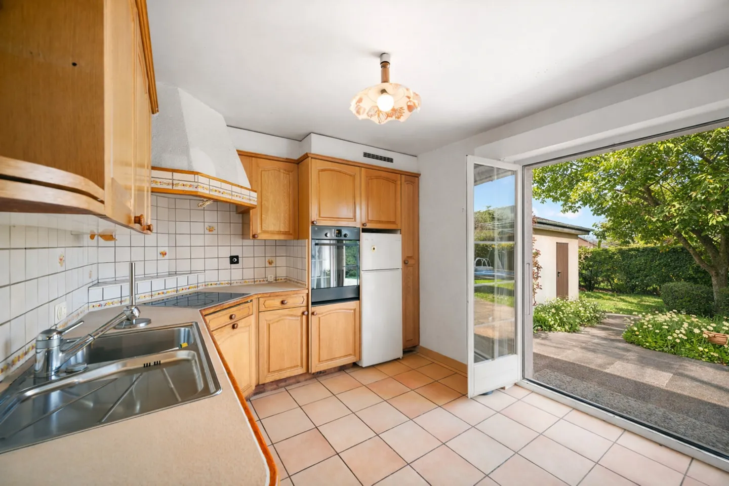 Charming family villa with great potential in the heart of Cologny (GE) - Photo 9 of 13