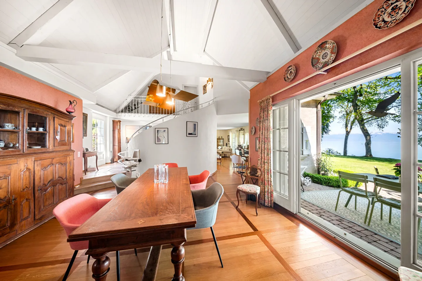 Very beautiful "waterfront" property with great potential, St Prex - Photo 8 of 13