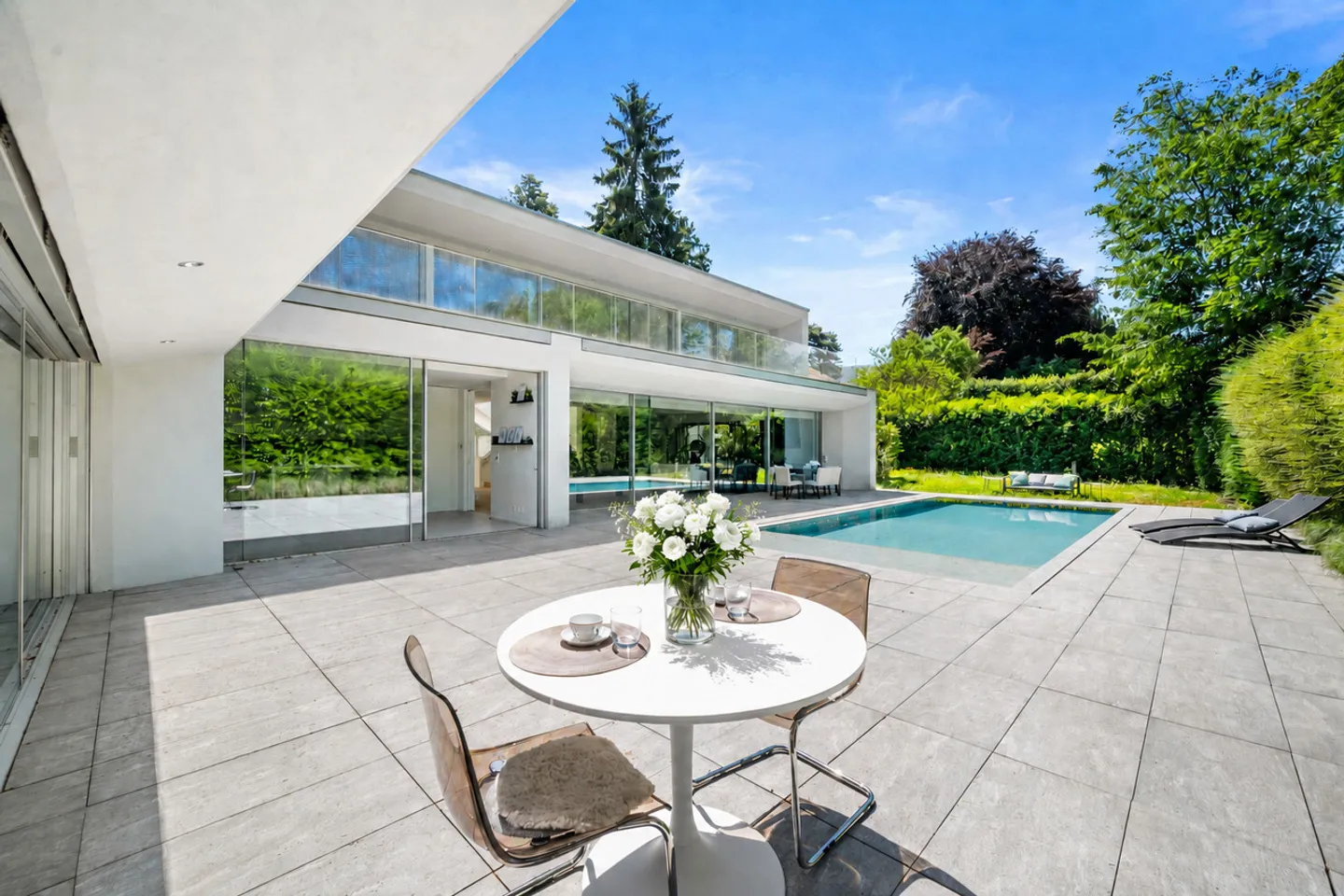 Villa contemporanea eccezionale nel cuore di Chêne-Bougeries - Foto 1 di 13