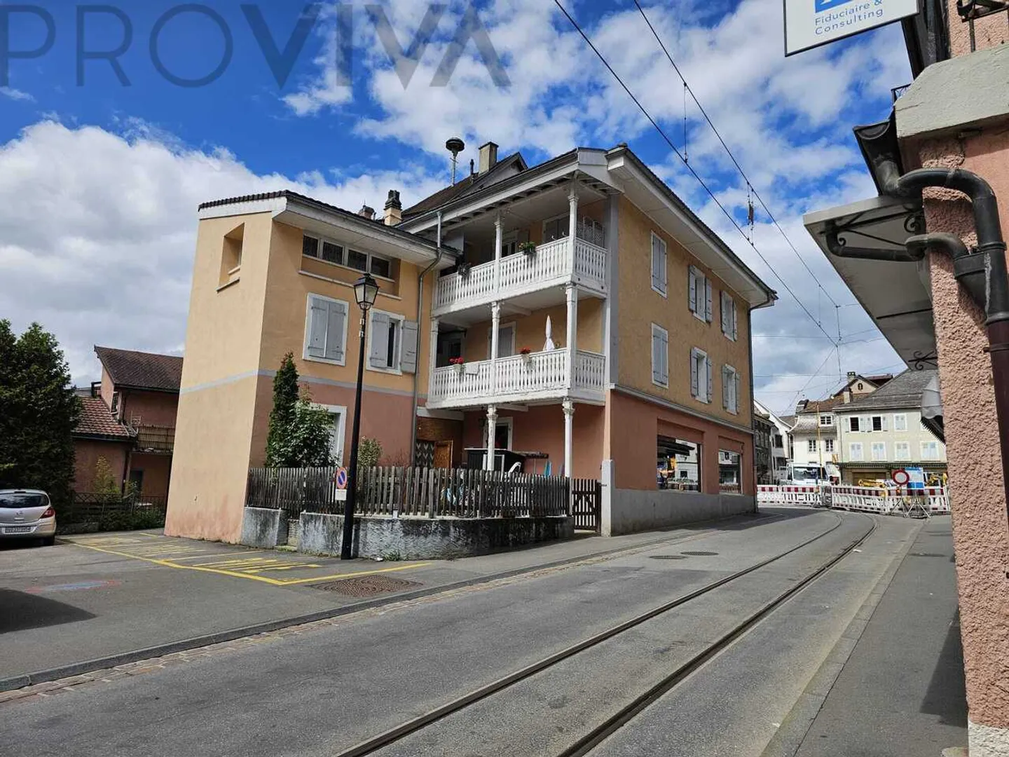 Renovated, in the city center - Photo 1 of 9