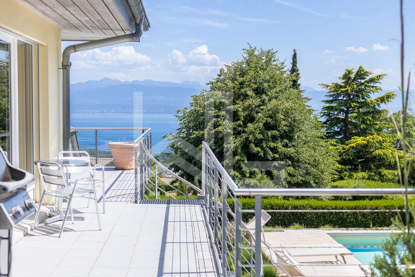 Superbe propriété contemporaine avec vue panoramique - Foto 13 von 13