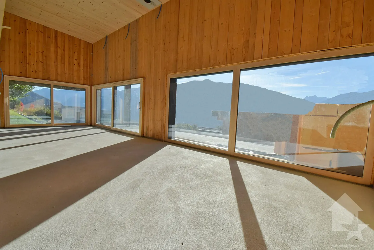 Nuovo - Magnifica villa di 5,5 stanze - Foto 5 di 13