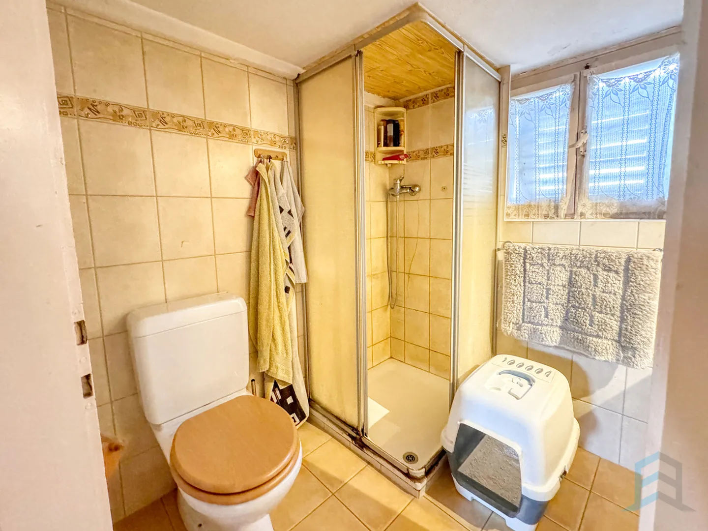 EXKLUSIV Dorfhaus mit 2 Wohnungen im Zentrum von Miège - Foto 12 von 13