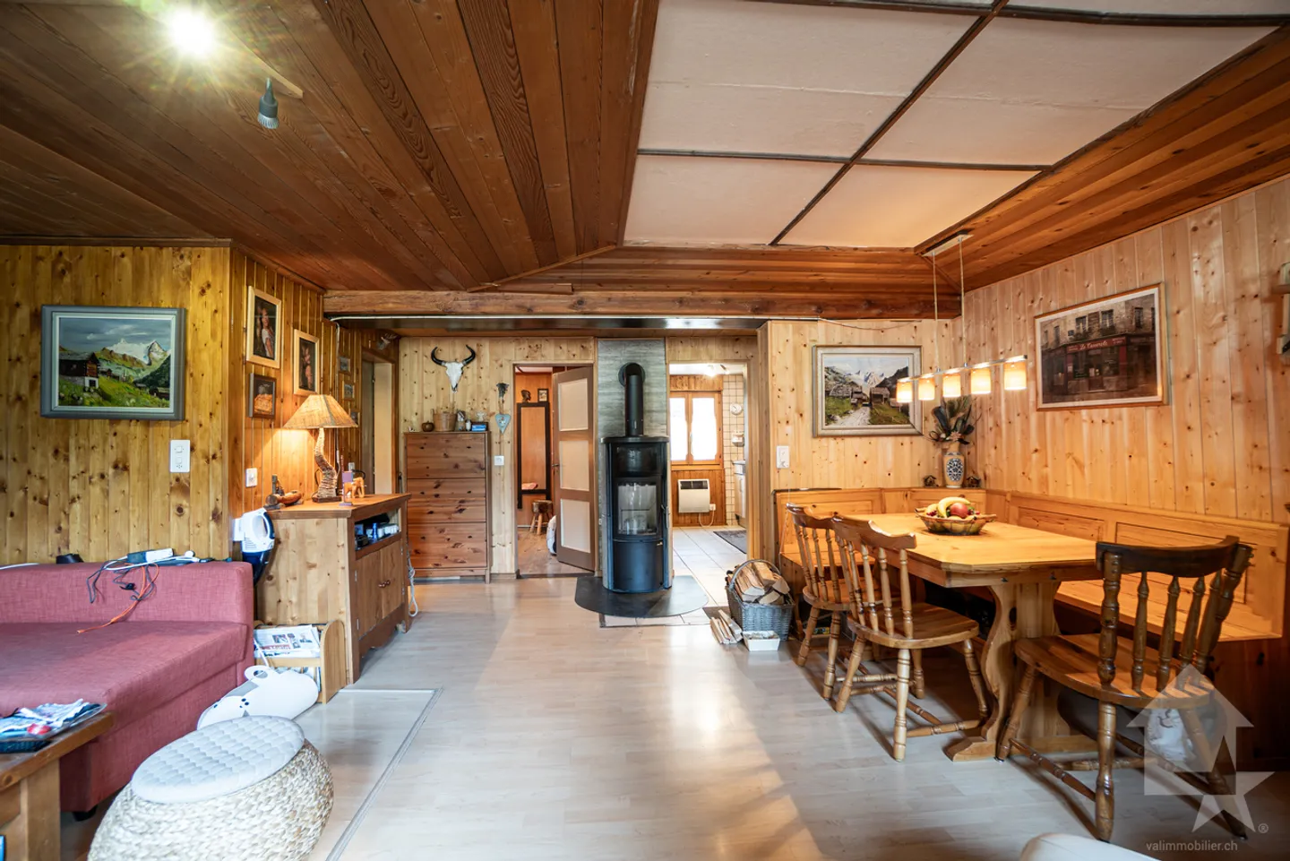 Chalet séduisant avec deux appartements - Photo 2 sur 13