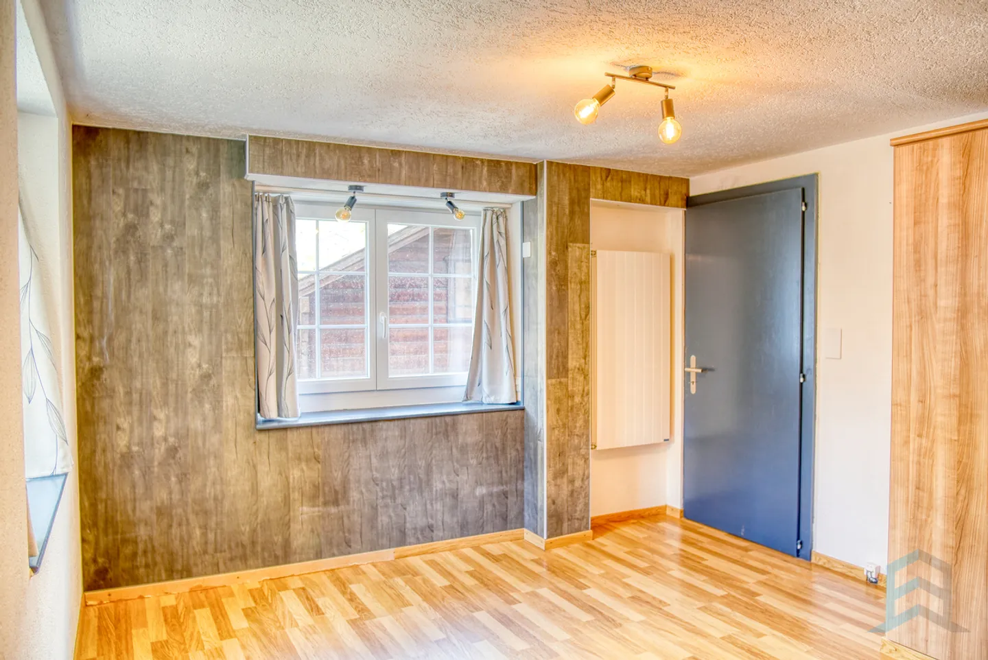 EXKLUSIV Dorfhaus mit Charakter und großem Potenzial - Foto 11 von 13