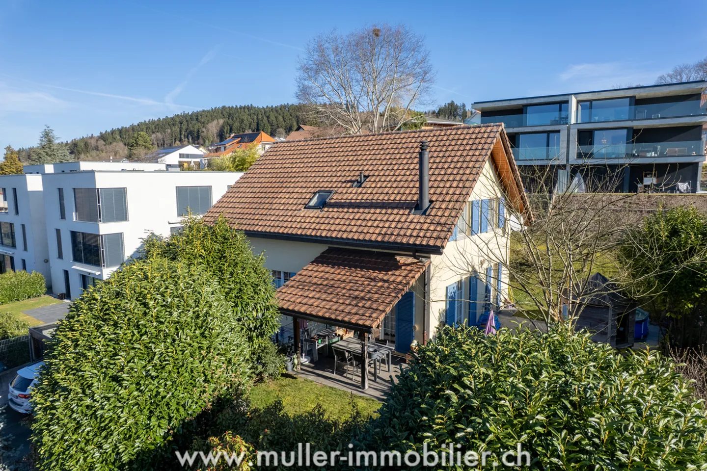 Wunderschöne Einfamilienvilla mit Garten in Ursy - Foto 2 von 13