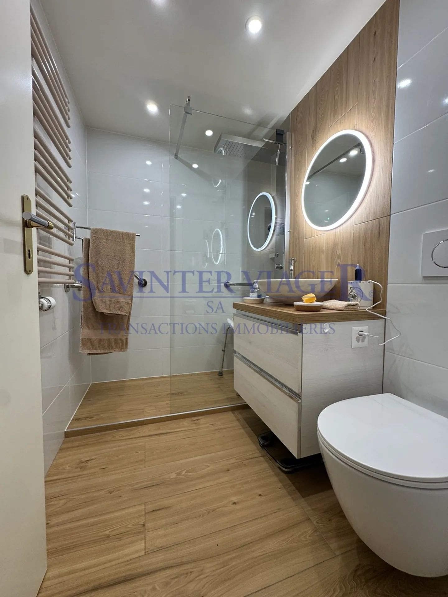 Beautiful apartment in occupied life annuity in a preserved environment - Photo 12 of 12