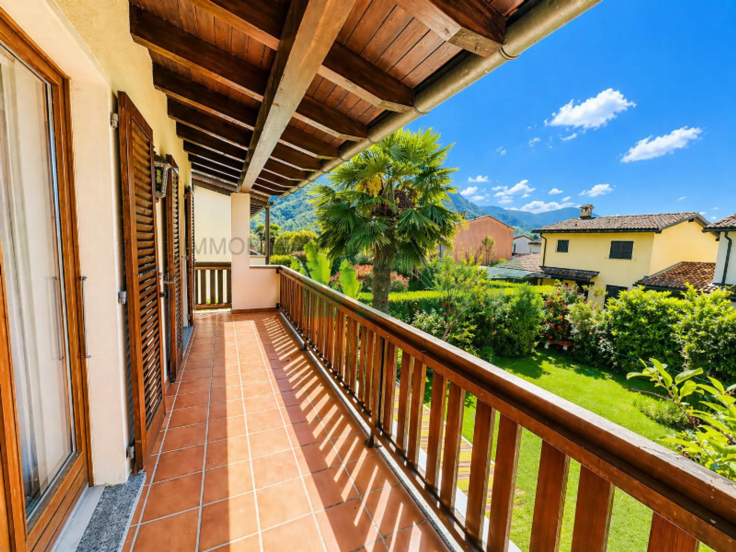 Accogliente casa con incantevole giardino, a due passi dal lago - Foto 3 von 13